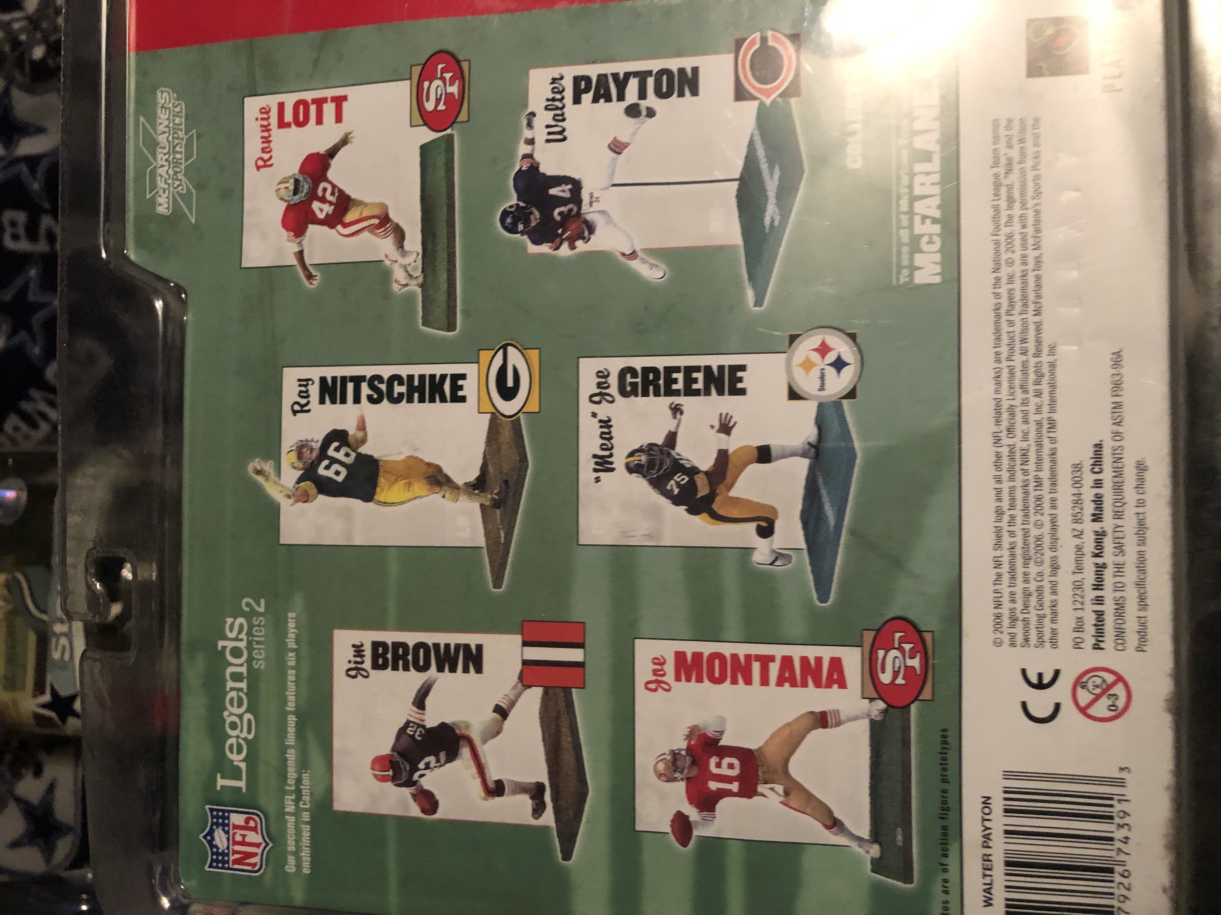 Walter Payton - McFarlanes Sportspicks action figure collectible [Barcode 787926743913] - Main Image 2