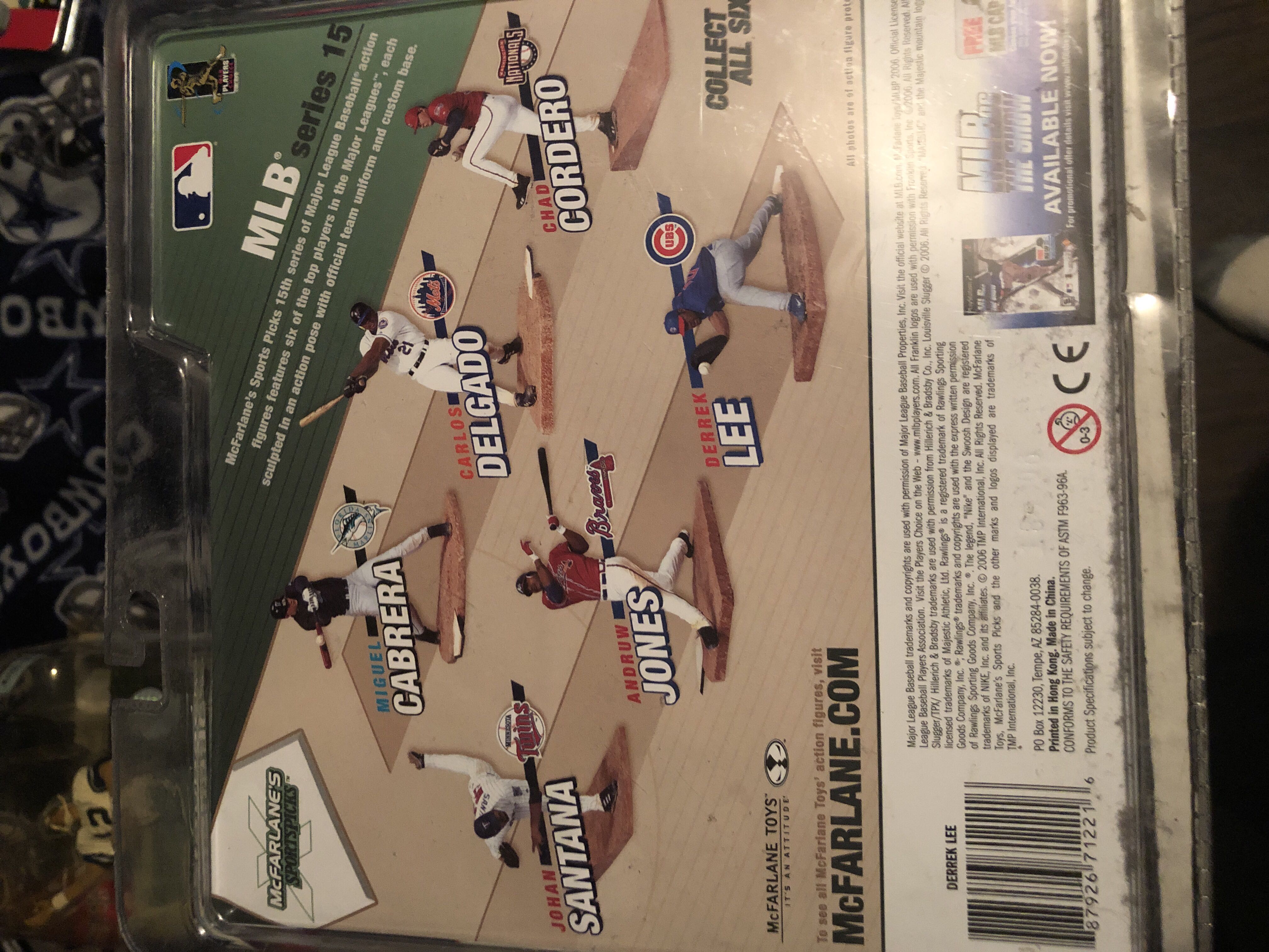 Derek Lee - McFarlanes Sportspicks (Series 15) action figure collectible [Barcode 787926712216] - Main Image 2