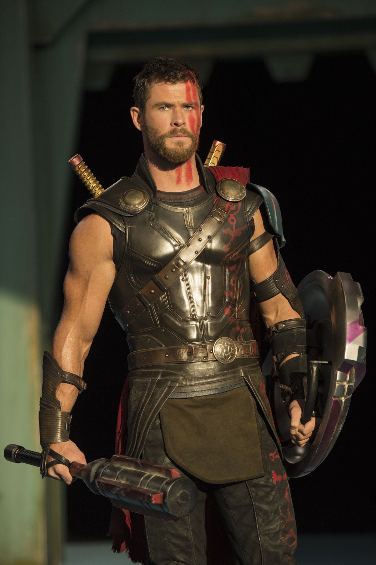 Avengers: Infinity War - Thor w/ Infinity Stone - Hasbro (Avengers Movies) action figure collectible [Barcode 630509622504] - Main Image 1