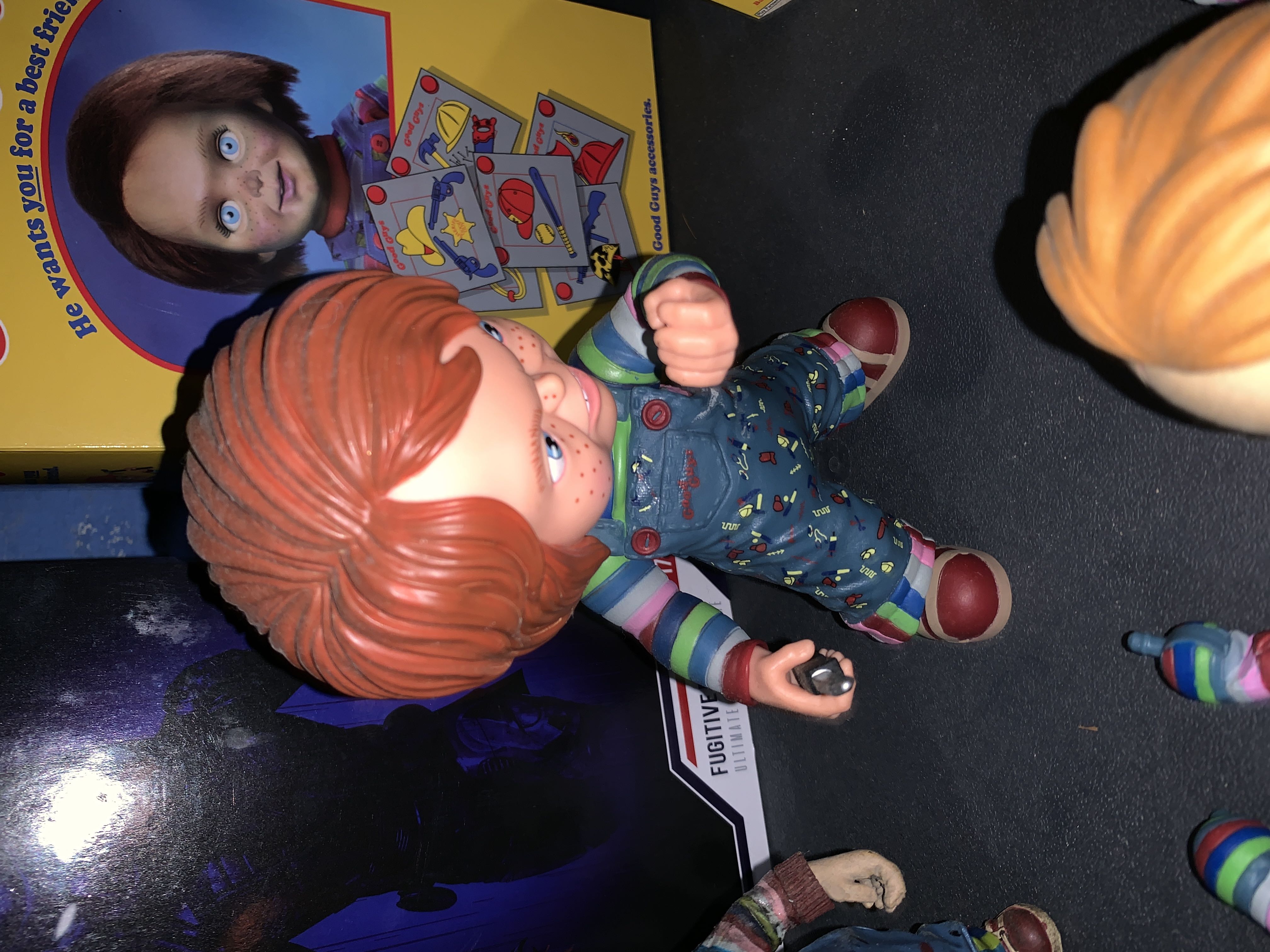 Mezco Vinyl Chucky  - Mezco Toyz action figure collectible [Barcode 696198781021] - Main Image 2