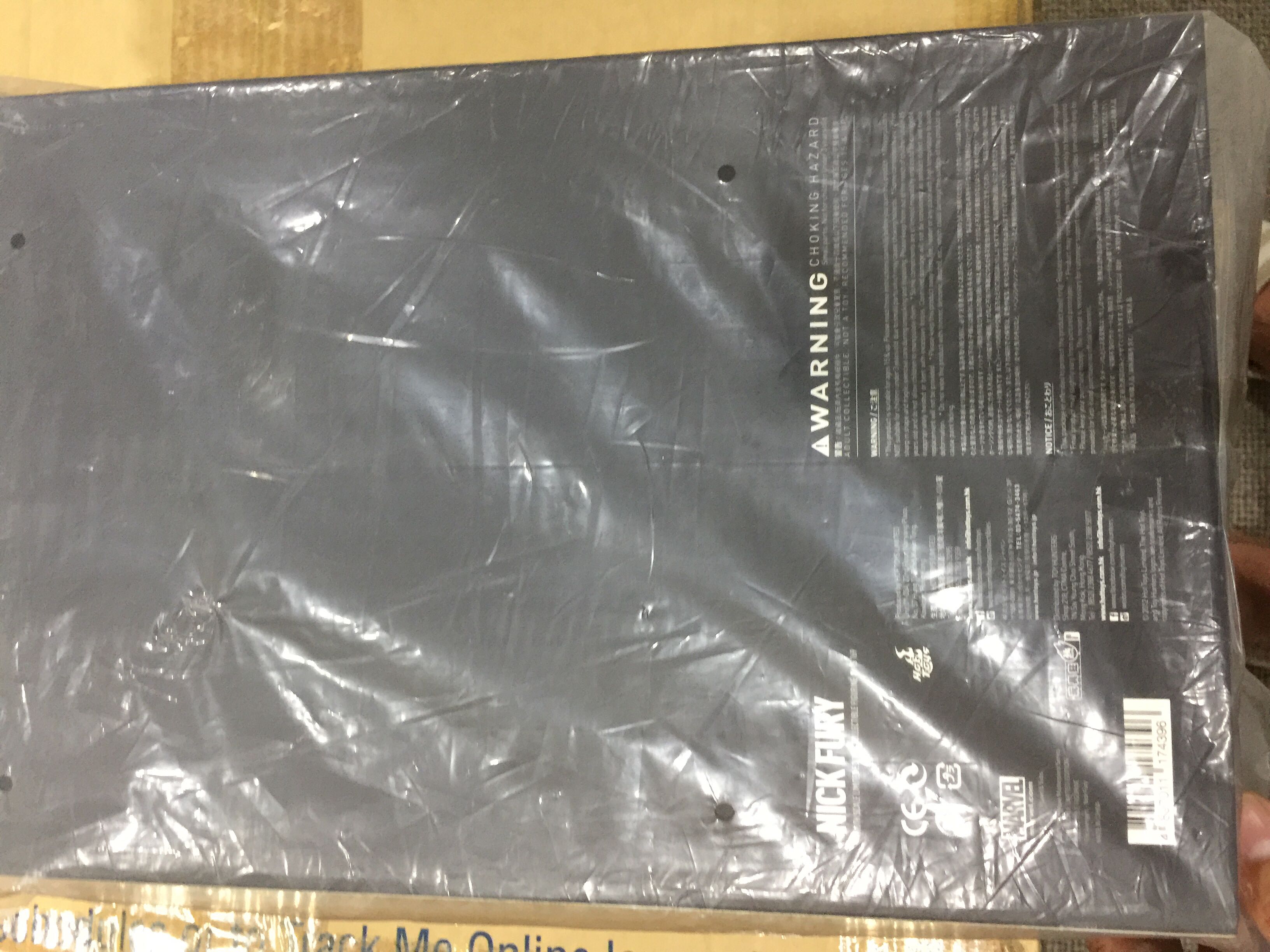 Nick Fury The Avengers - Hot Toys action figure collectible - Main Image 2