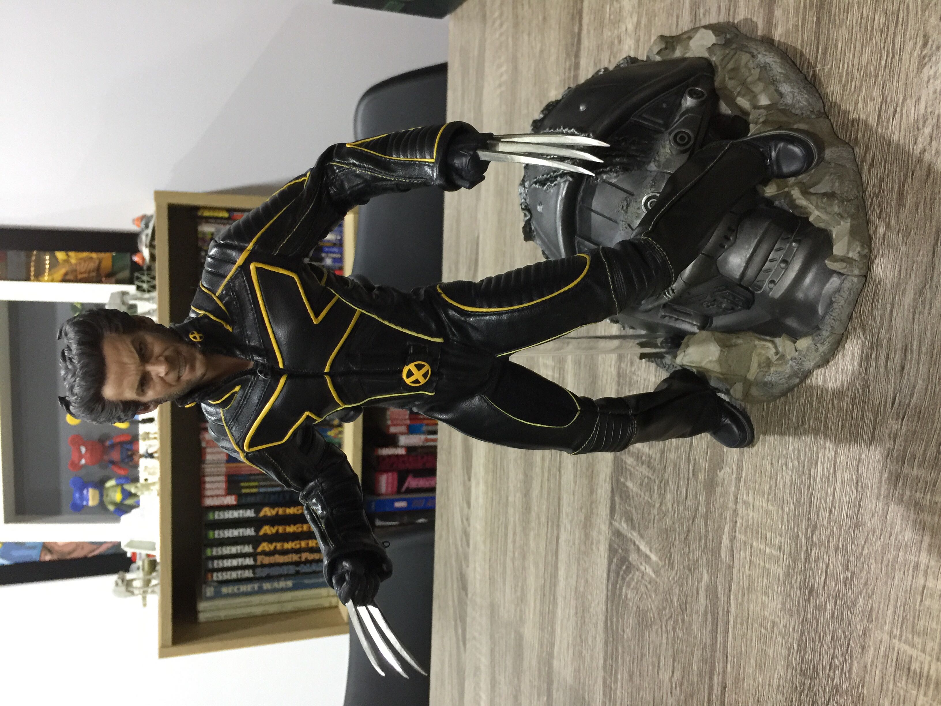 Wolverine X-MEN The Last Stand - Hot Toys action figure collectible [Barcode 4897011174730] - Main Image 3