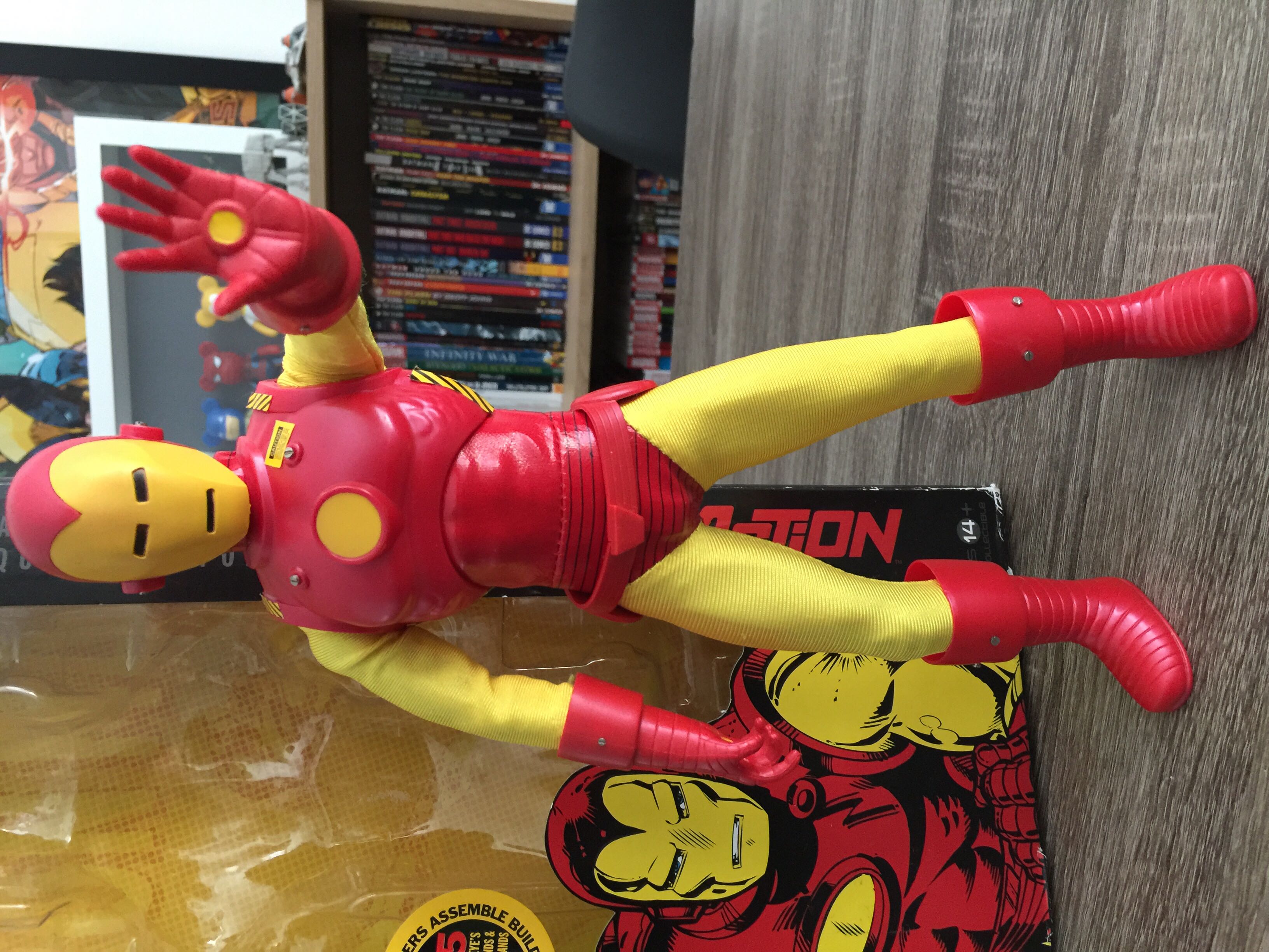 Classic Iron Man - Captain Action - Captain Action (Captain Action) action figure collectible [Barcode 849397005201] - Main Image 4