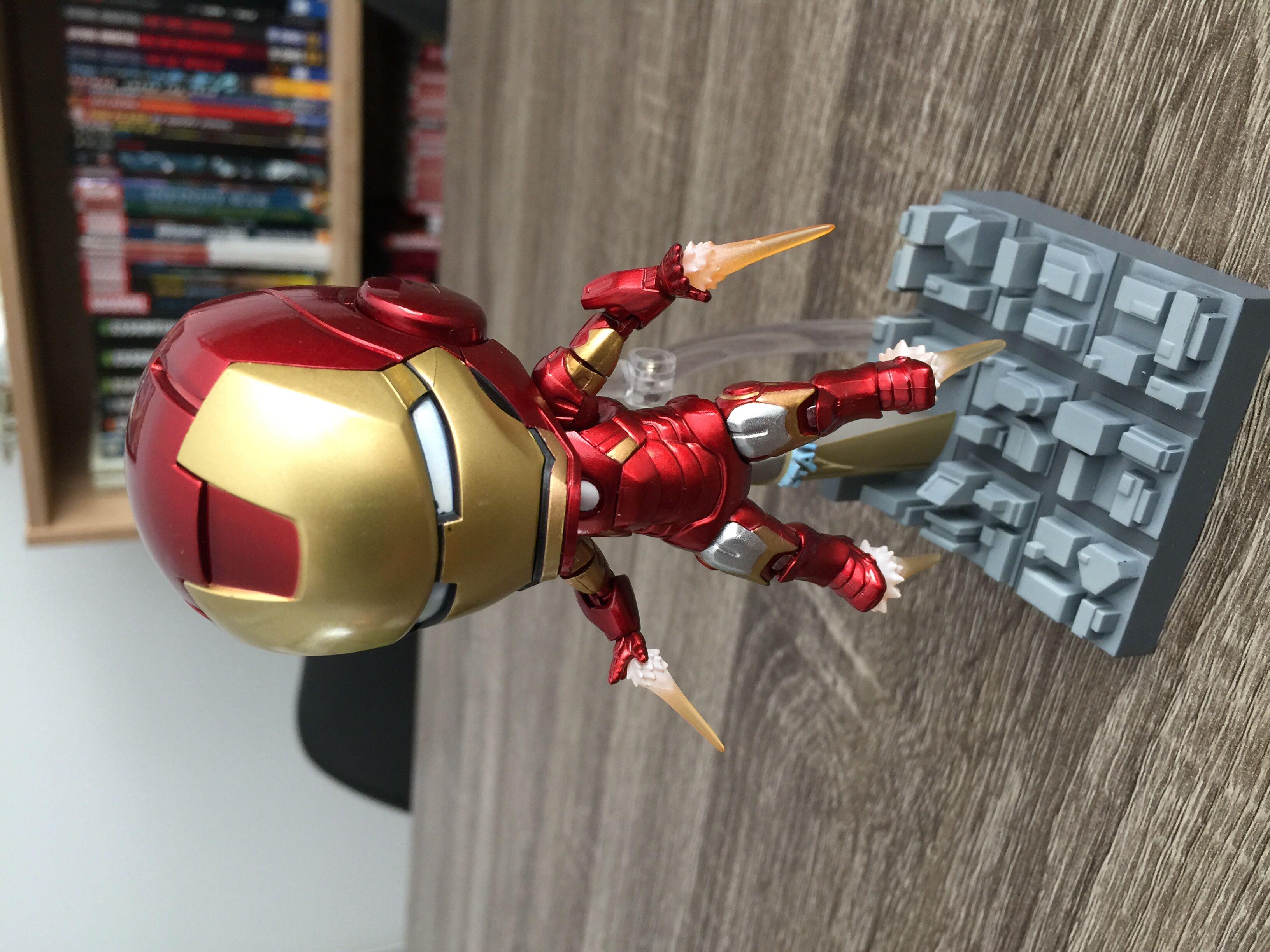 Iron Man Mark 7 Hero’s Edition No.284 - Good Smile Company (Nendoroid Series) action figure collectible - Main Image 2