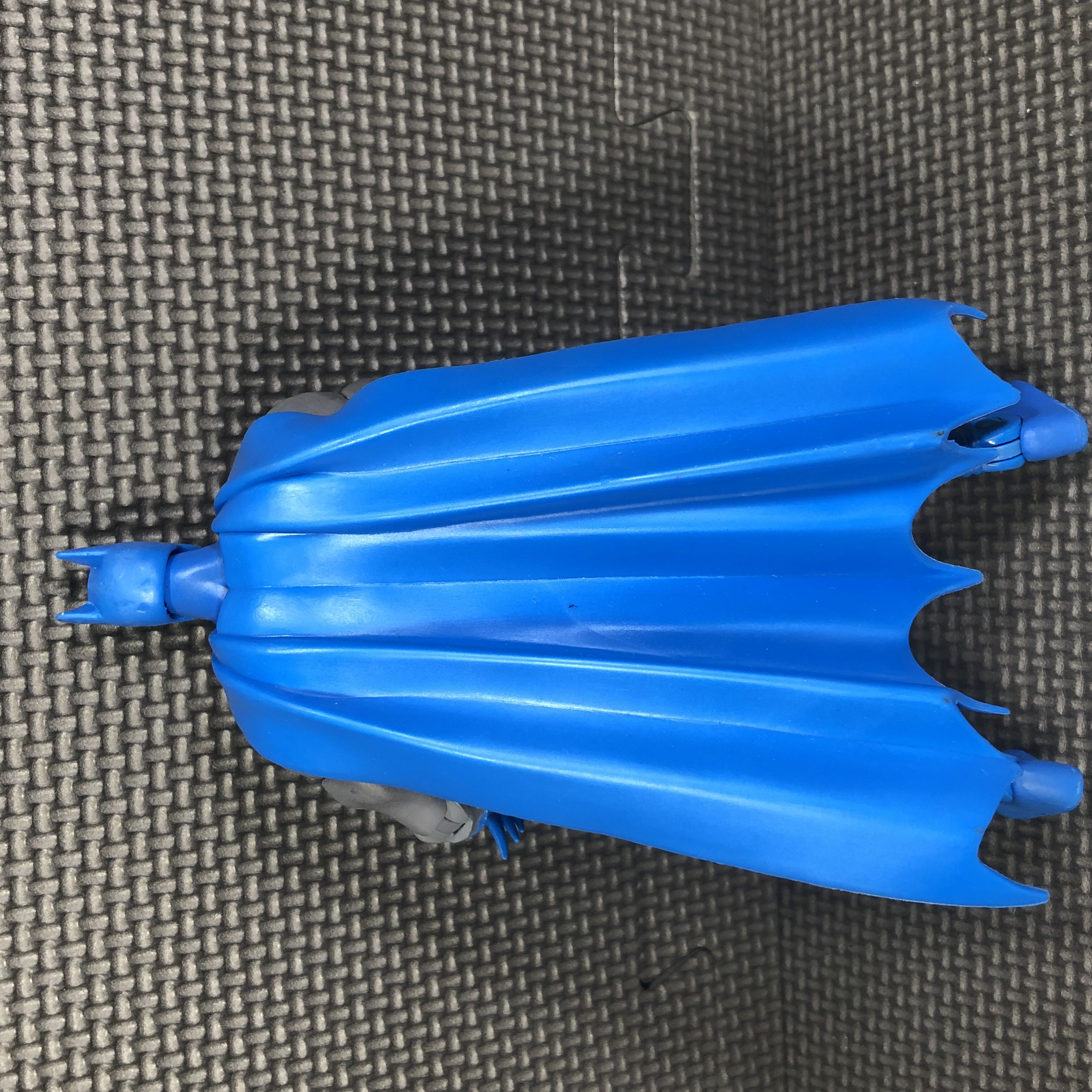 DC UNIVERSE CLASSICS WAVE 1, BATMAN  - DC Mattel action figure collectible - Main Image 3