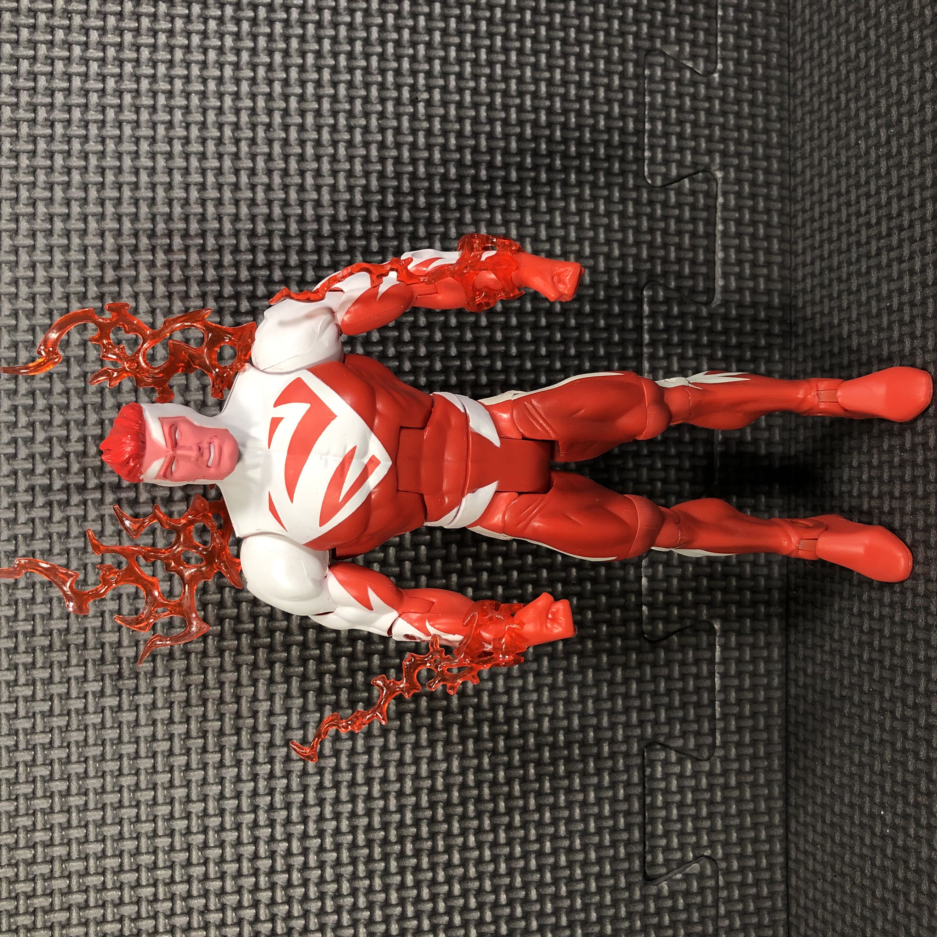 DC Universe Classics, Wave 2: Superman Red - Mattel (DC Comics - Super Heroes) action figure collectible - Main Image 2