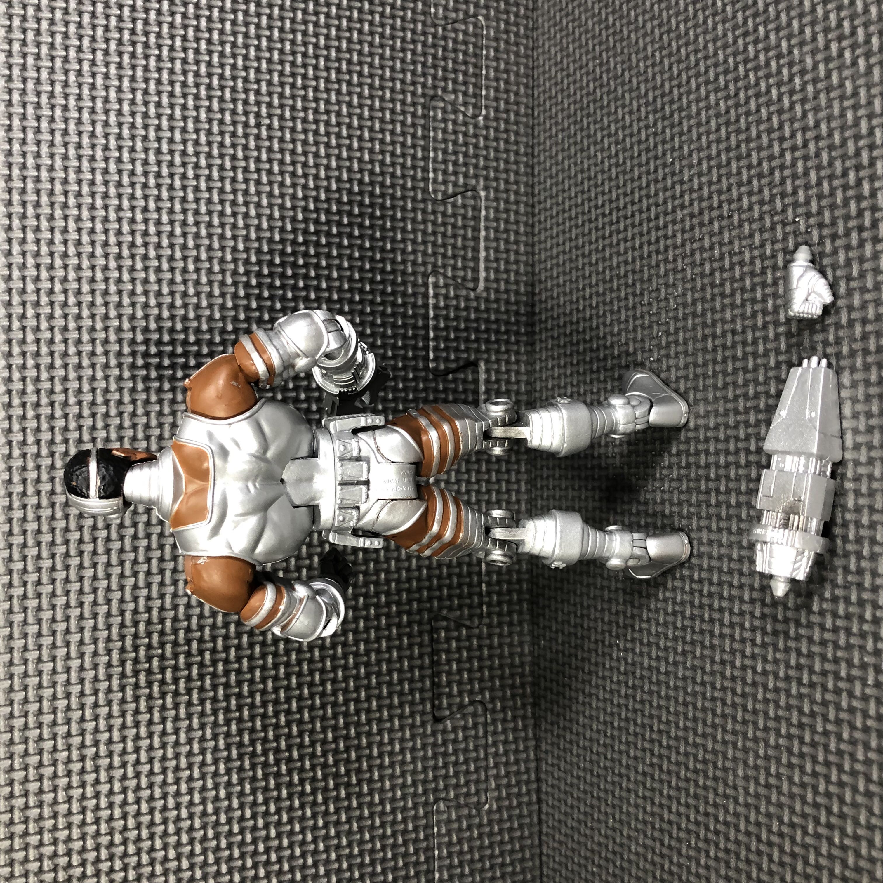 DC Universe Classics, Wave 4: Cyborg - Mattel (DC Comics - Super Heroes) action figure collectible - Main Image 3