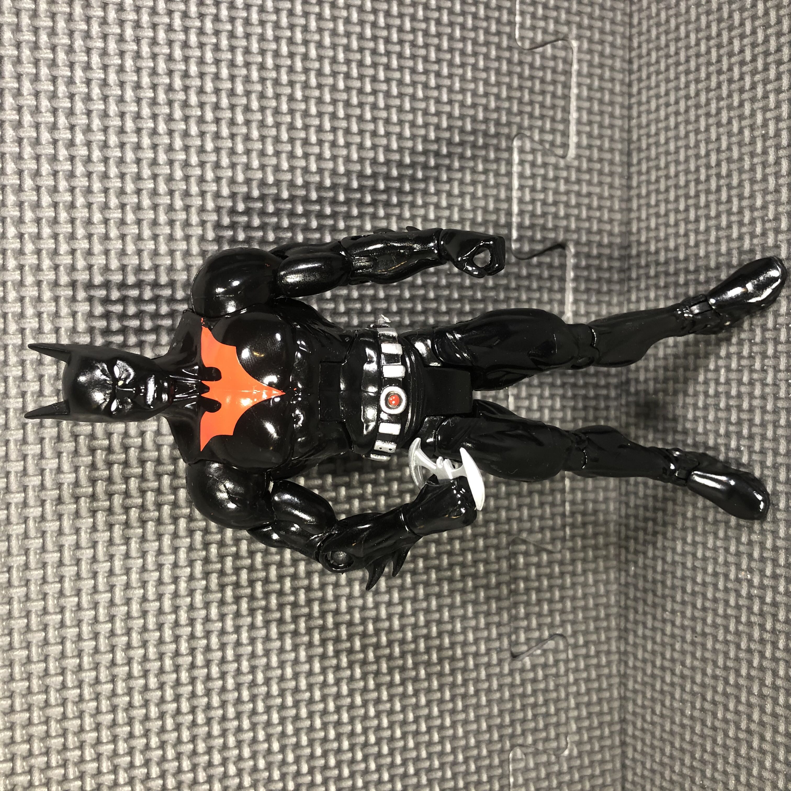 DC Universe Classics, Wave 4: Batman Beyond (Masked) - Mattel (DC Comics - Super Heroes) action figure collectible - Main Image 2