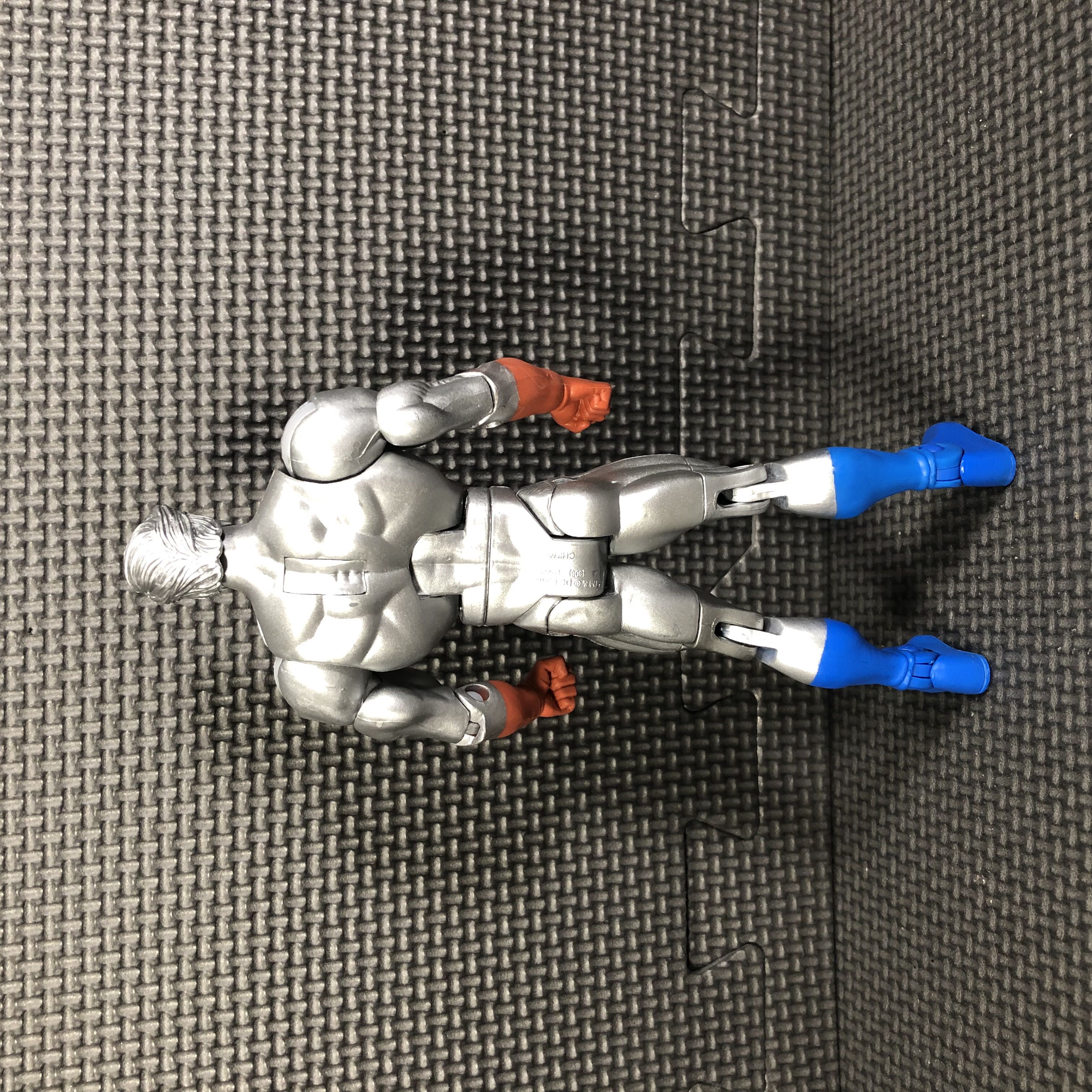 DC Universe Classics, Wave 4: Captain Atom (Silver) - Mattel (DC Comics - Super Heroes) action figure collectible - Main Image 3