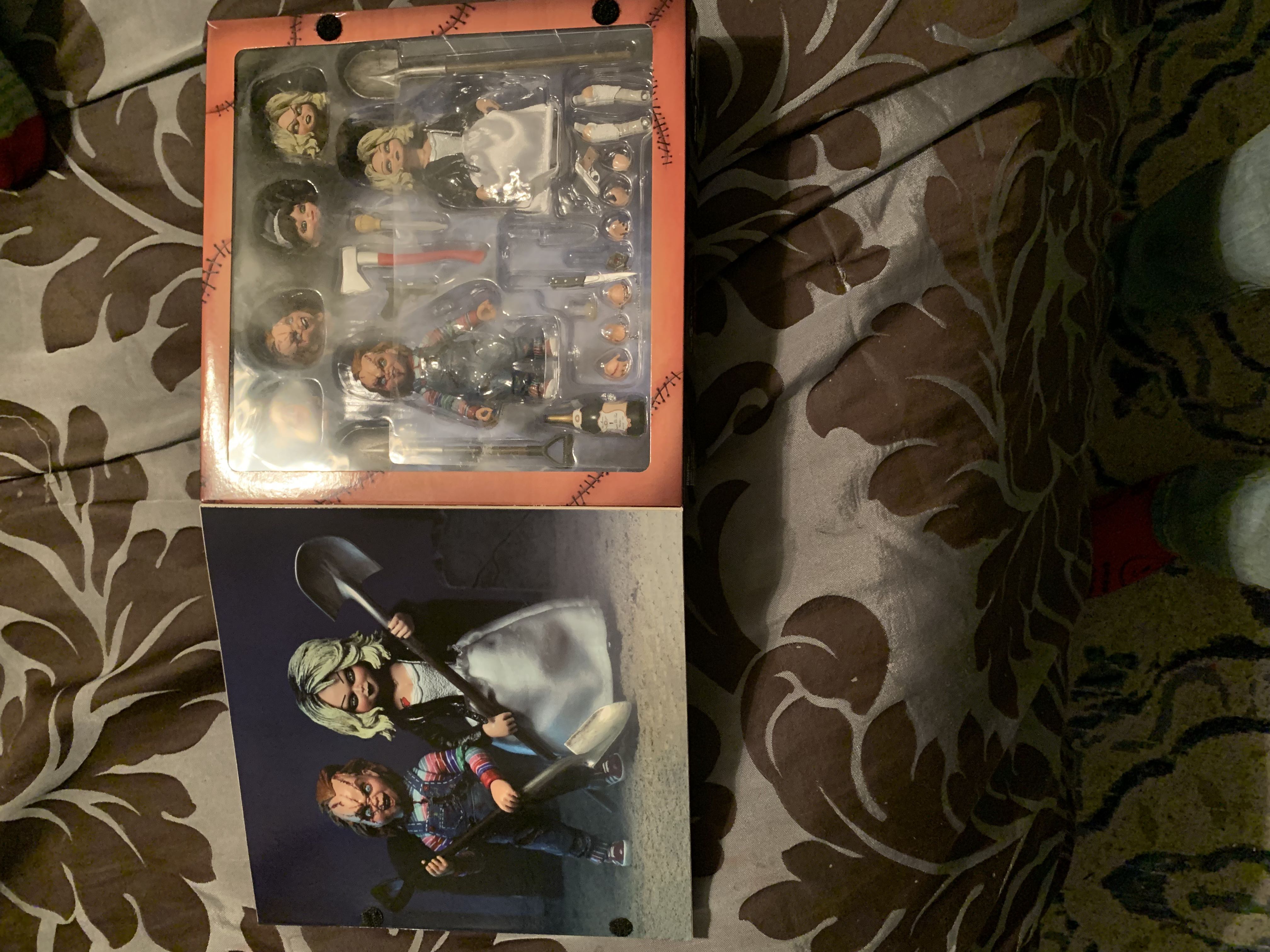 Chucky & Tiffany - FILMS - HORROR (Bride Of Chucky) action figure collectible [Barcode 634482421147] - Main Image 4