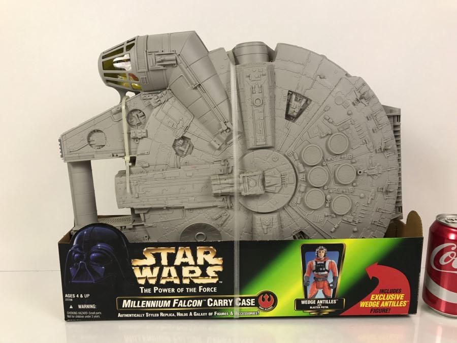 Millennium Falcon Carry Case - Kenner (Carry Case) action figure collectible [Barcode 076281277288] - Main Image 3