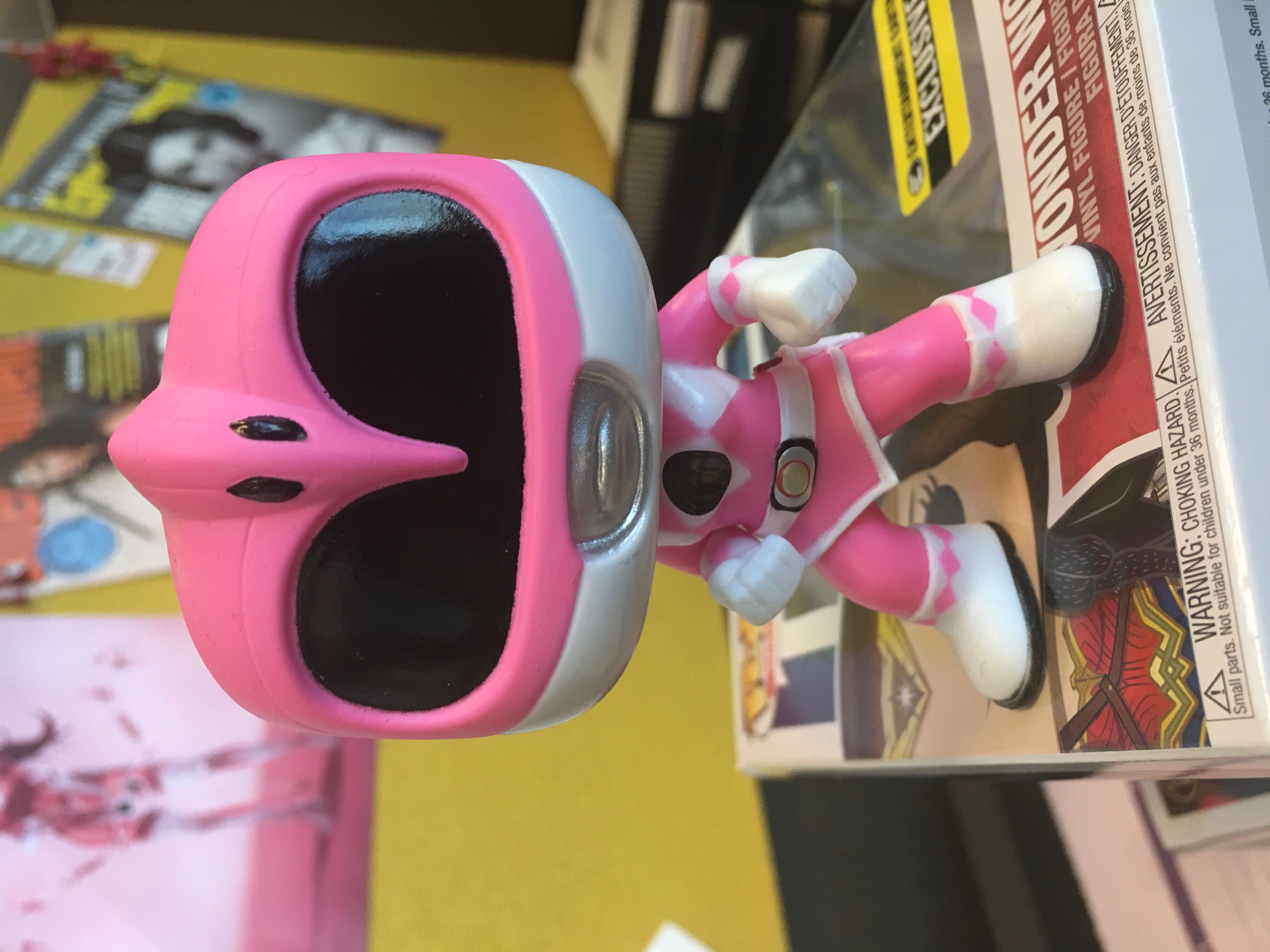 Pink Ranger Solto - Funko Pop action figure collectible [Barcode 889698122733] - Main Image 2