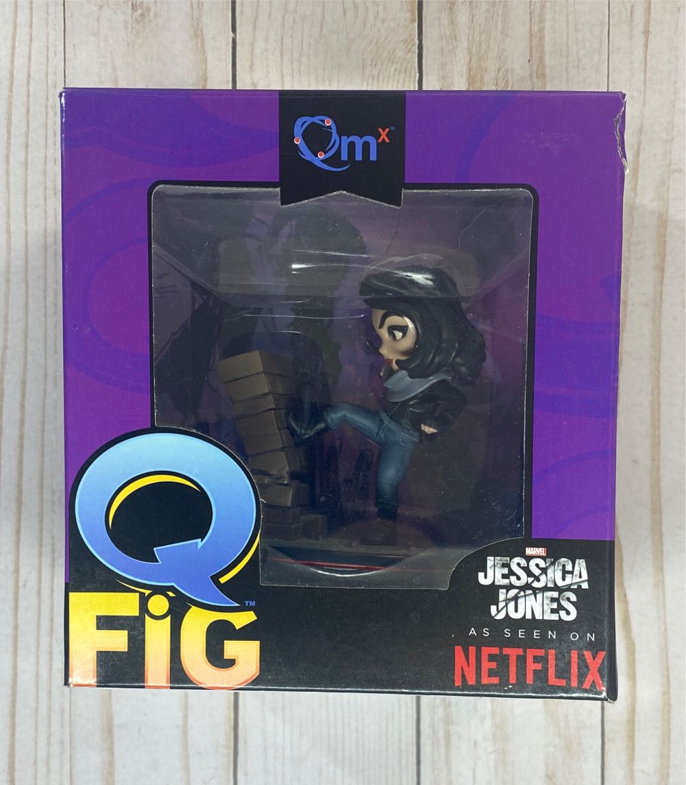 Marvel Jessica Jones QFig Lootcrate Exclusive QMX Netflix - Quantum Mechanix action figure collectible [Barcode 812095023013] - Main Image 2
