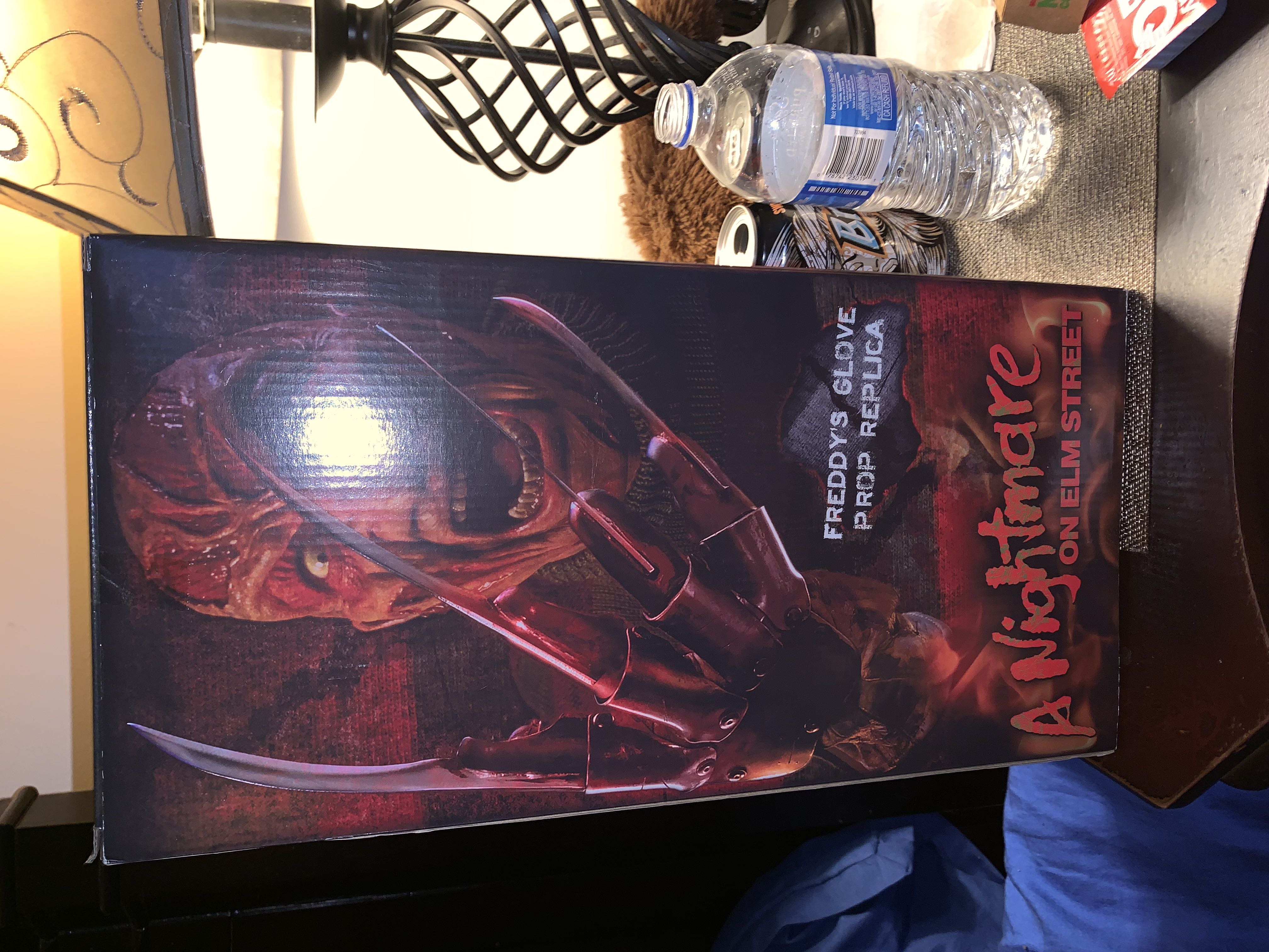 Freddy kruger gloves props replica neca gamestop - Neca/Reel Toys (A Nightmare On Elm Street) action figure collectible [Barcode 634482398180] - Main Image 3