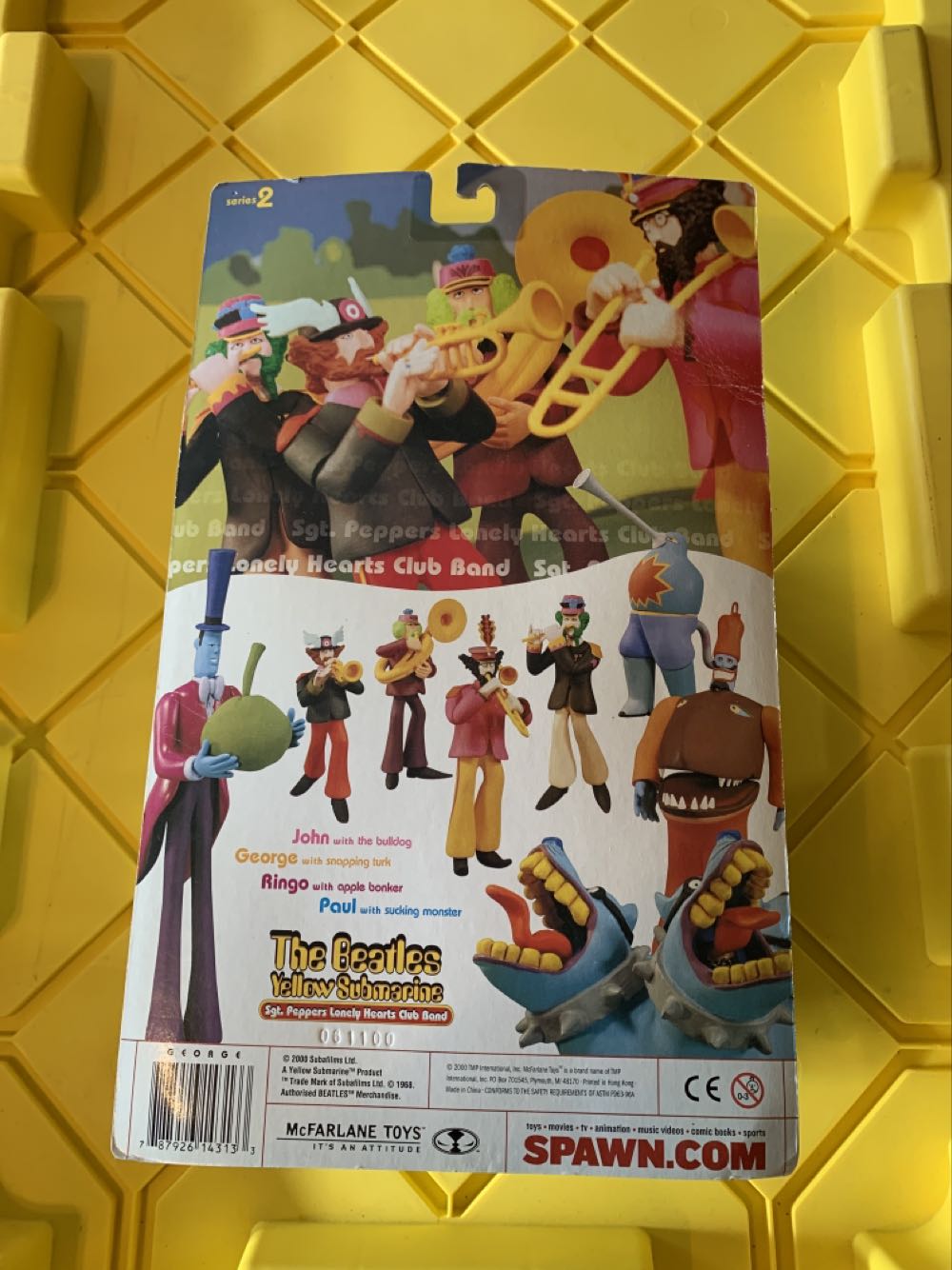 The Beatles Yellow Submarine George With Snapping Turk - McFarland Toys (The Beatles Yellow Submarine) action figure collectible [Barcode 787926143133] - Main Image 2