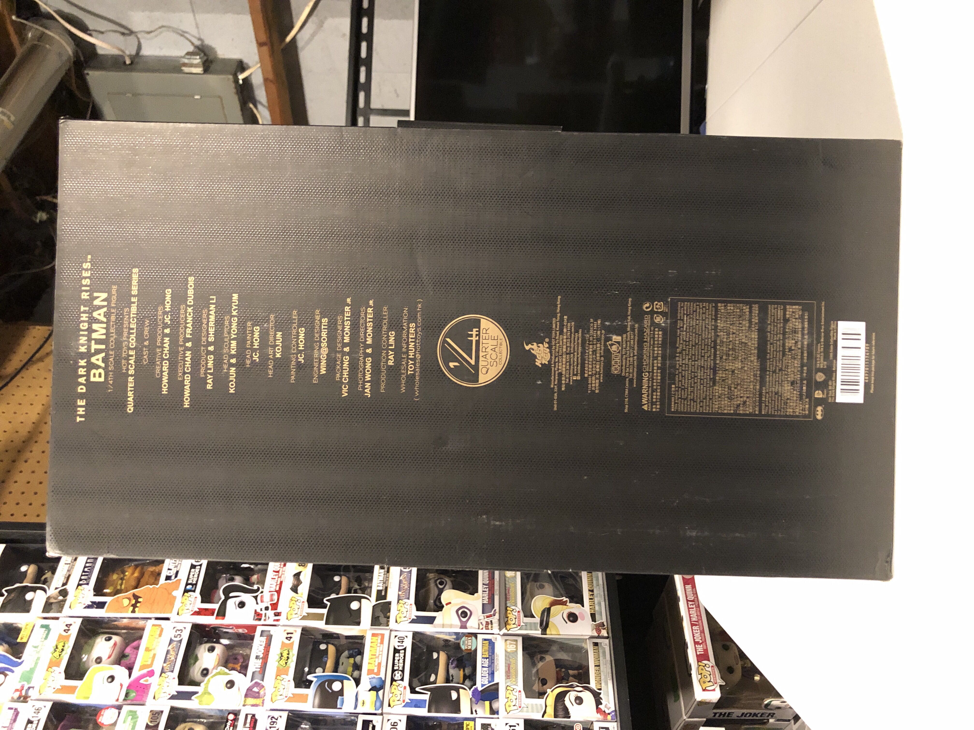 QS001: Batman 1/4 Scale  - Hot Toys (The Dark Knight Rises) action figure collectible [Barcode 4897011174709] - Main Image 2