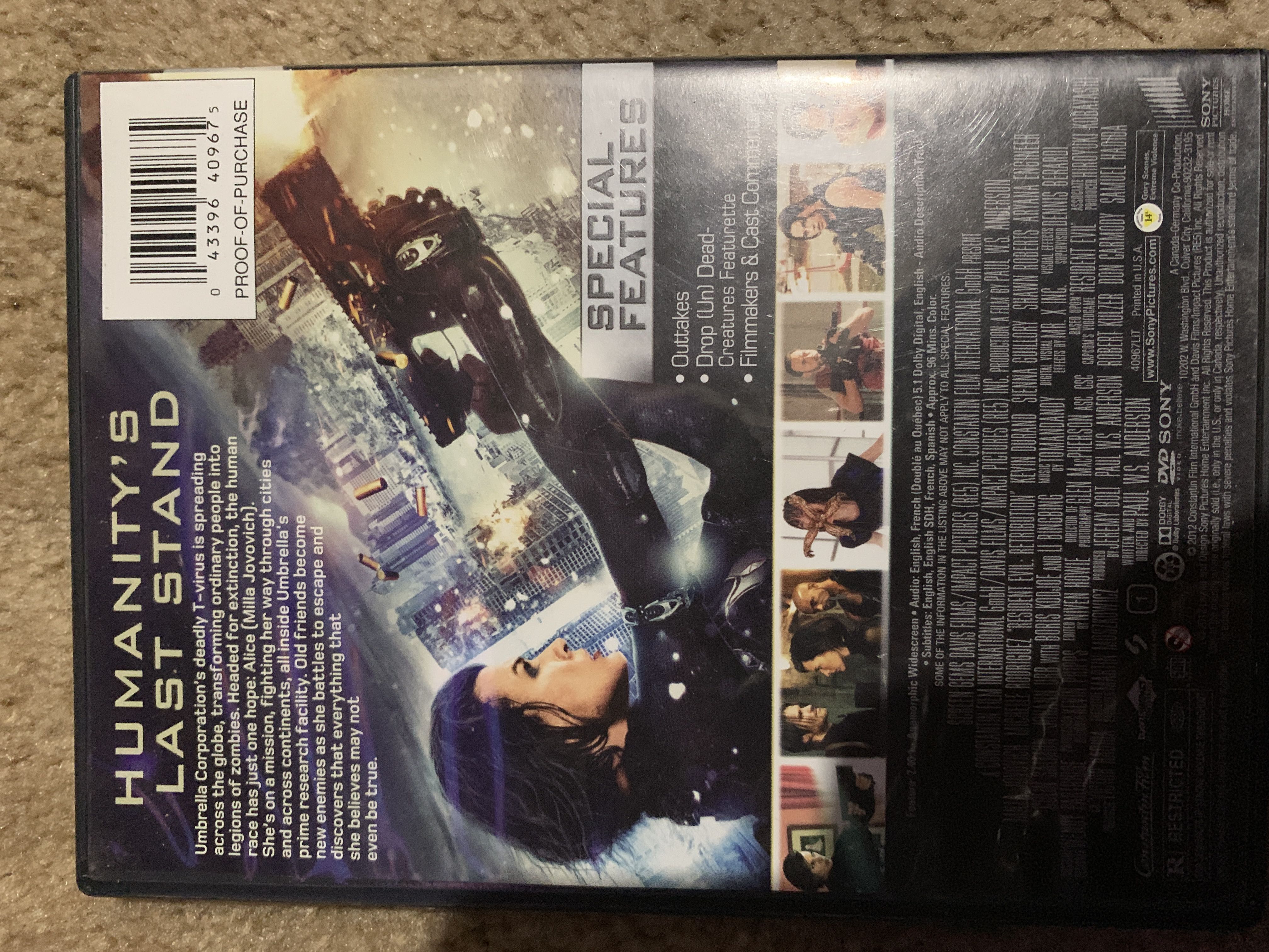 Resident Evil 5 :Retribution  action figure collectible [Barcode 043396409675] - Main Image 2
