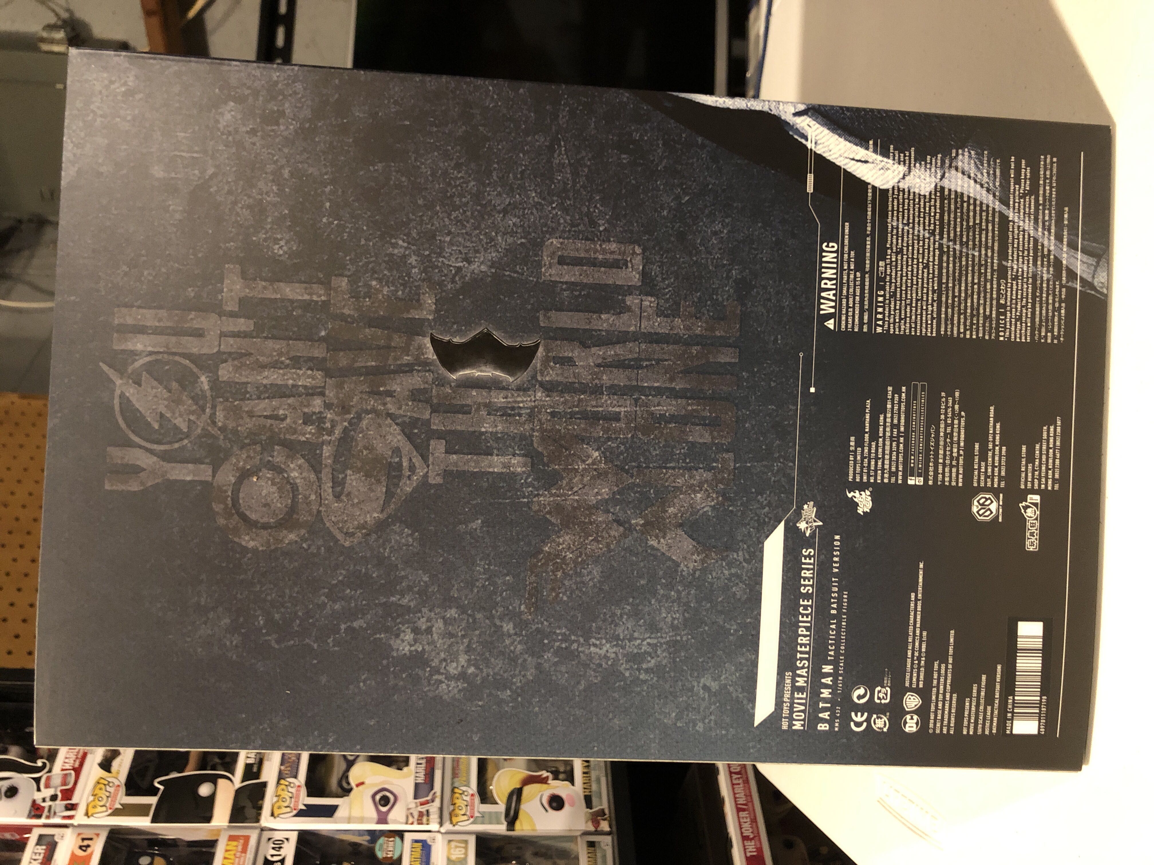 Batman, Tactical (MMS432 JL BM TB) - Hot Toys (Batman) action figure collectible [Barcode 4897011187198] - Main Image 2