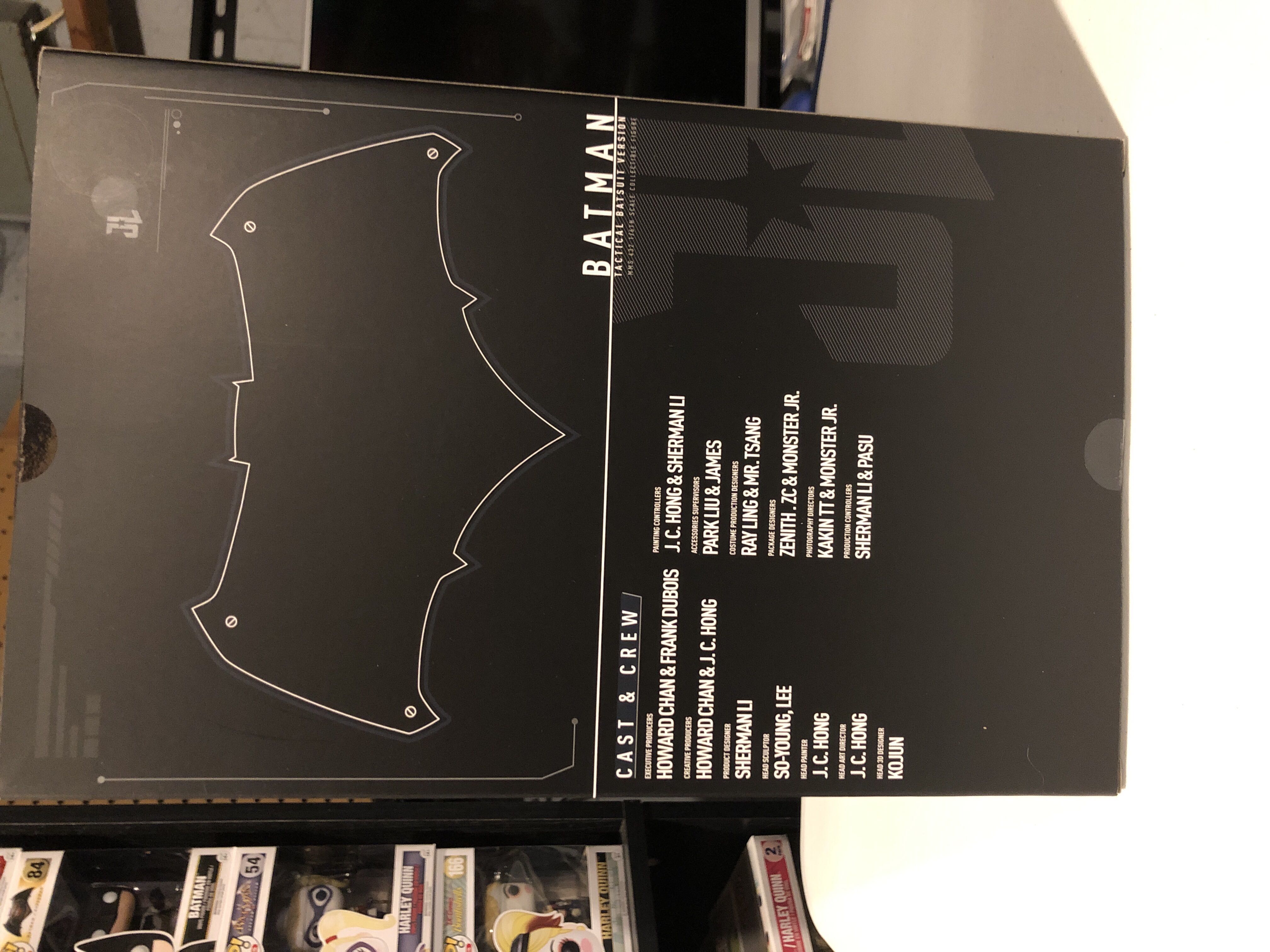 Batman, Tactical (MMS432 JL BM TB) - Hot Toys (Batman) action figure collectible [Barcode 4897011187198] - Main Image 4