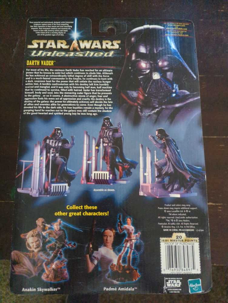 Darth Vader - Hasbro (Star Wars: The Empire Strikes Back) action figure collectible [Barcode 076930848975] - Main Image 2