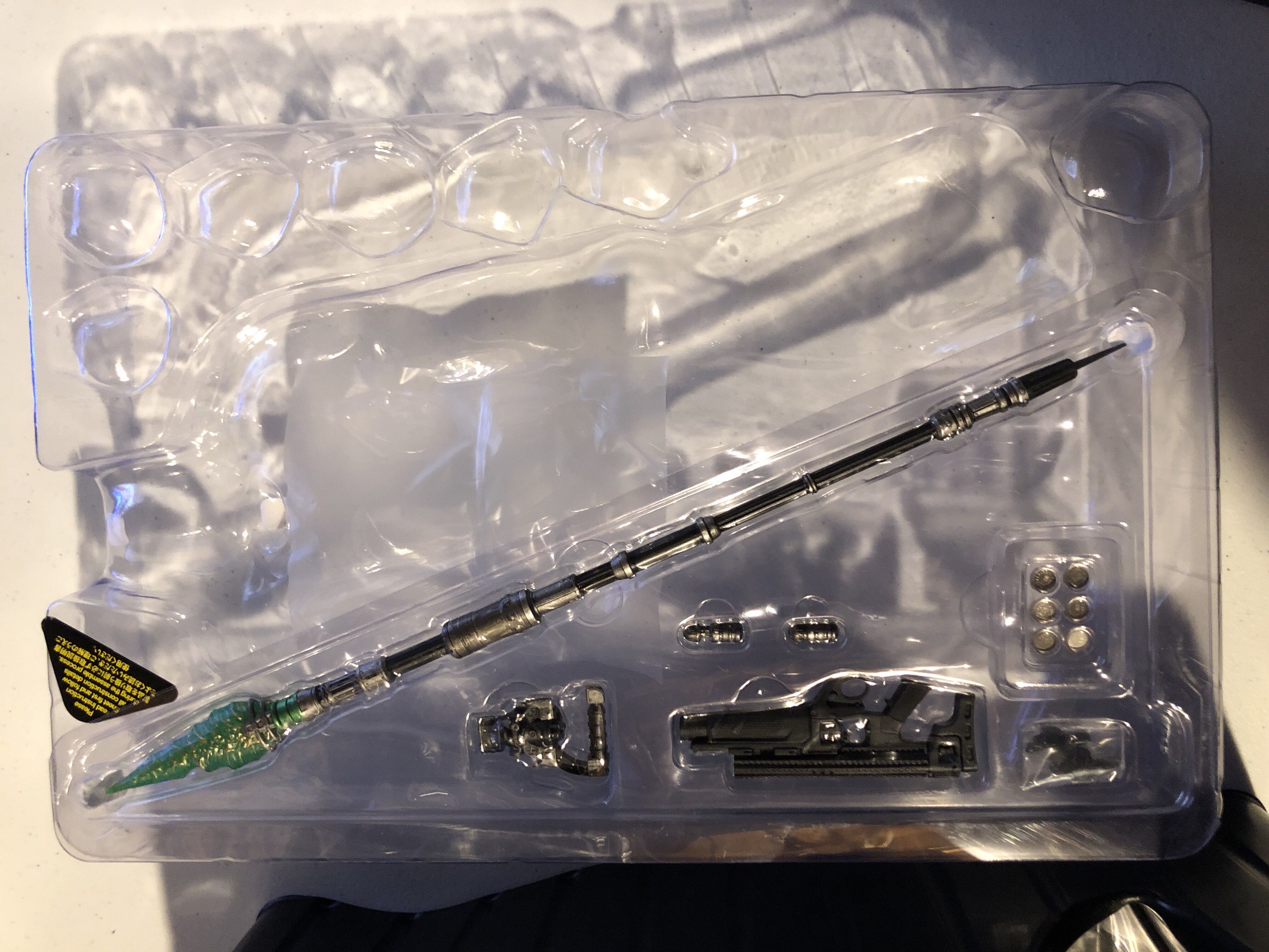 Batman : Armored Batman (Battle Damaged) - Hot Toys (Batman V Superman: Dawn Of Justice) action figure collectible [Barcode 4897011182995] - Main Image 4