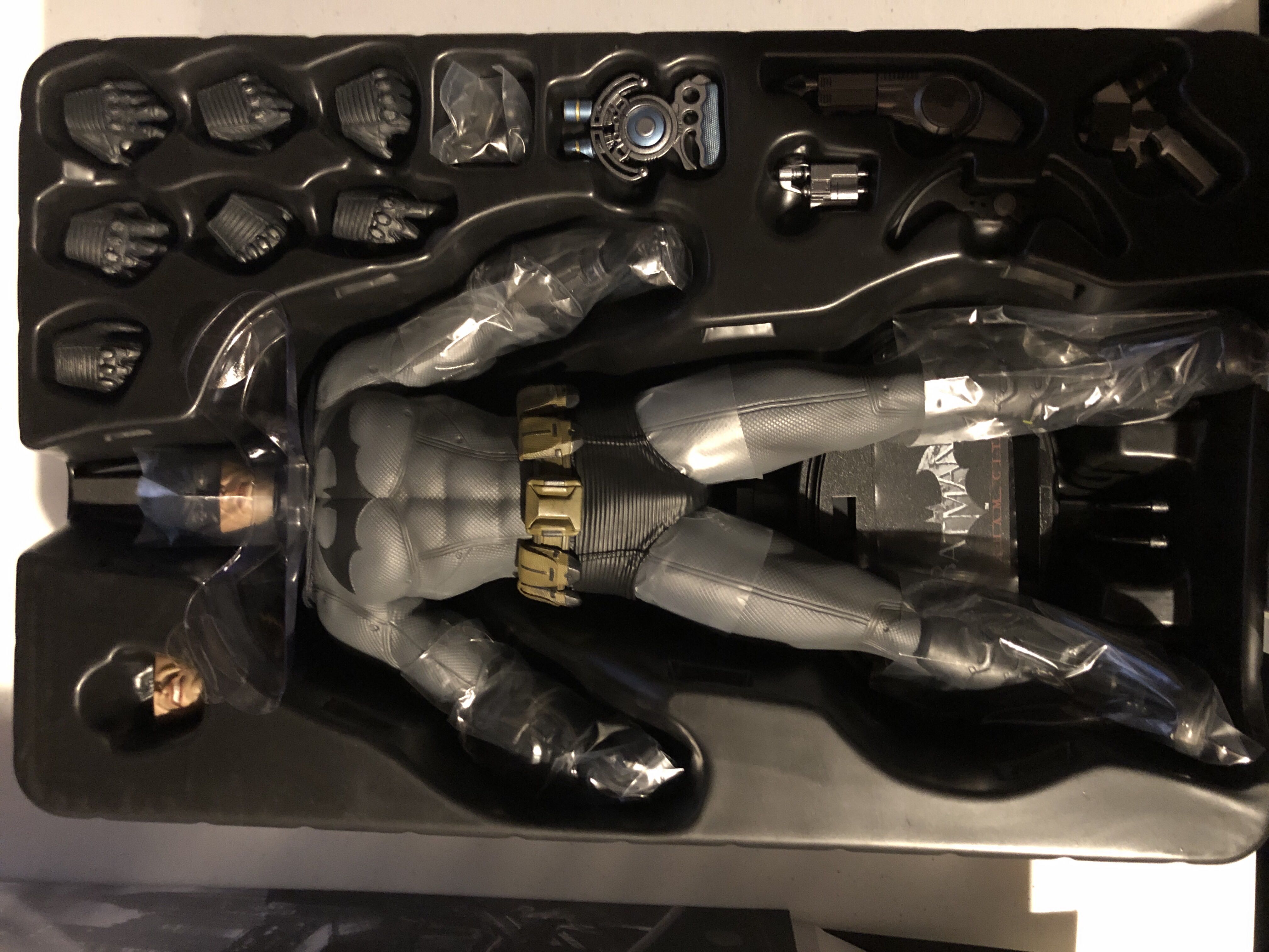 1:6 (VideoGame) - Batman - Hot Toys (Batman: Arkham City) action figure collectible [Barcode 4897011176161] - Main Image 4