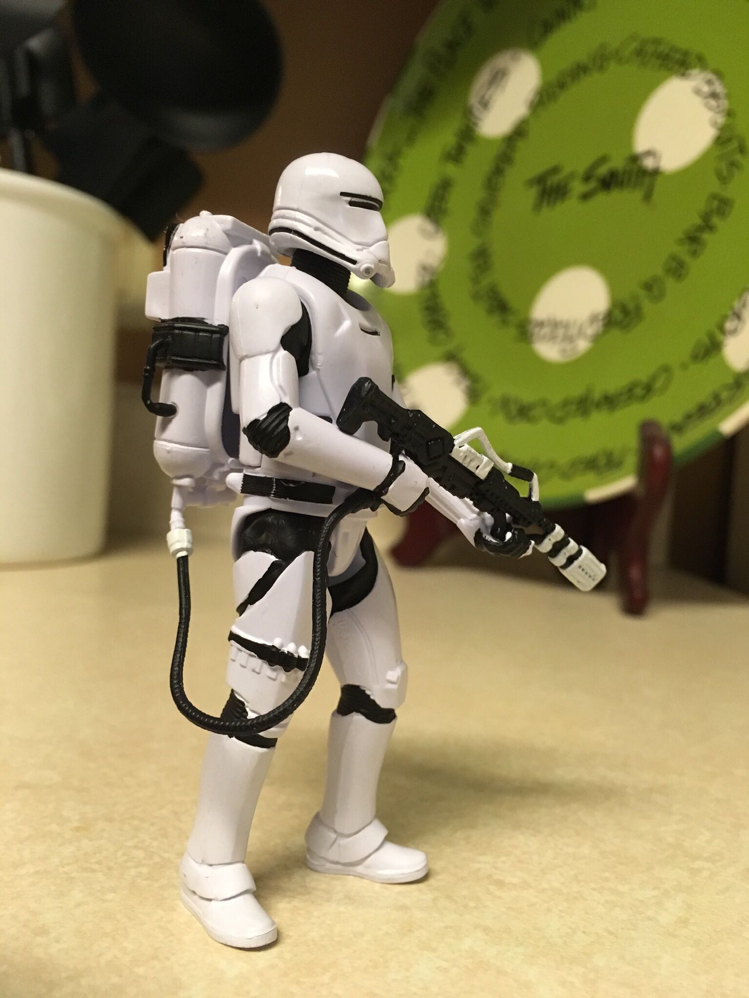 First Order Flametrooper TLJ Force Link - Hasbro (Star Wars Episode VII: The Force Awakens) action figure collectible - Main Image 3