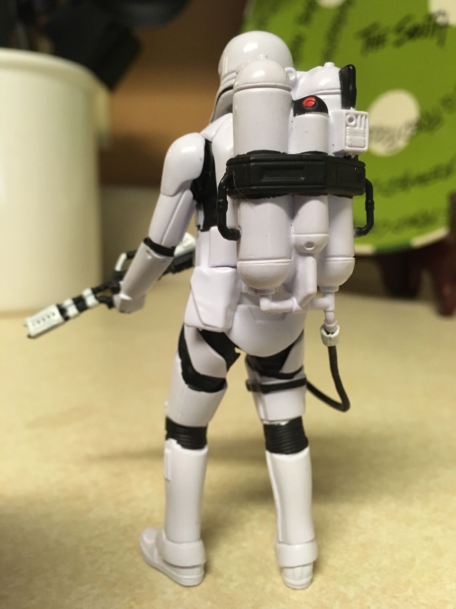 First Order Flametrooper TLJ Force Link - Hasbro (Star Wars Episode VII: The Force Awakens) action figure collectible - Main Image 4