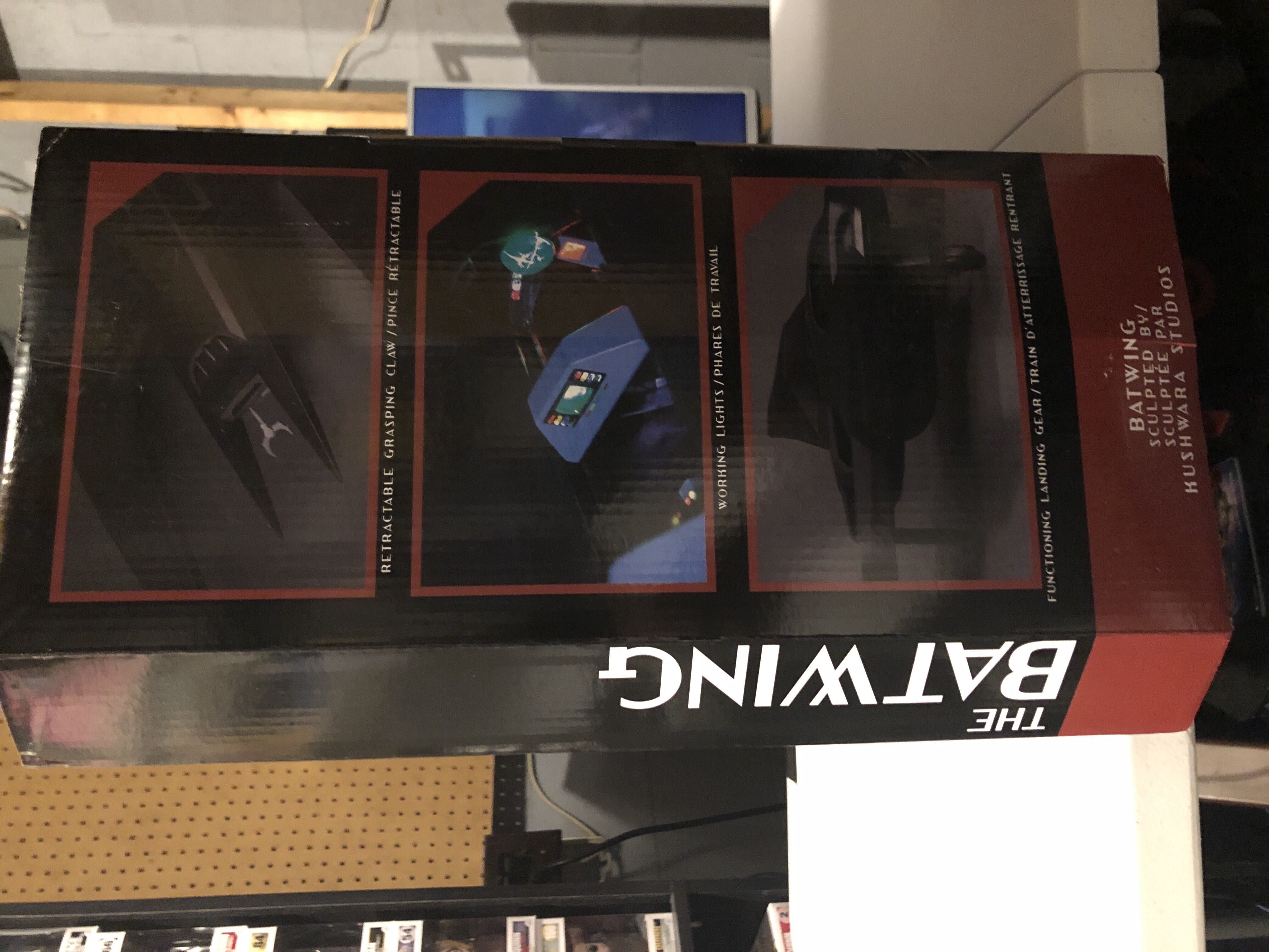 The Batwing  - DC Collectibles (Batman - The Animated Series) action figure collectible [Barcode 761941342214] - Main Image 2