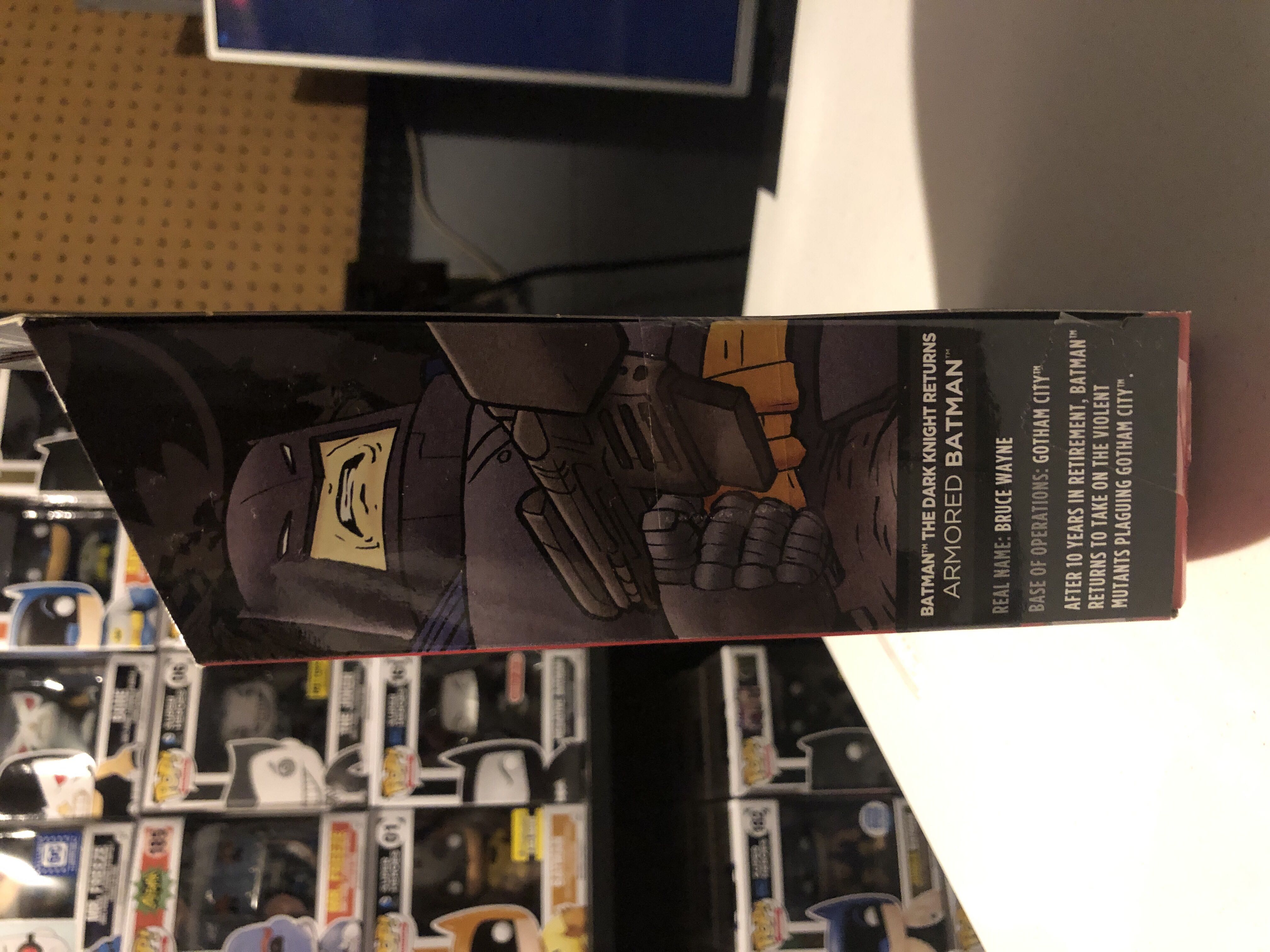 Armored Batman  - DC/ Mattel (Batman The Dark Knight Returns) action figure collectible - Main Image 2