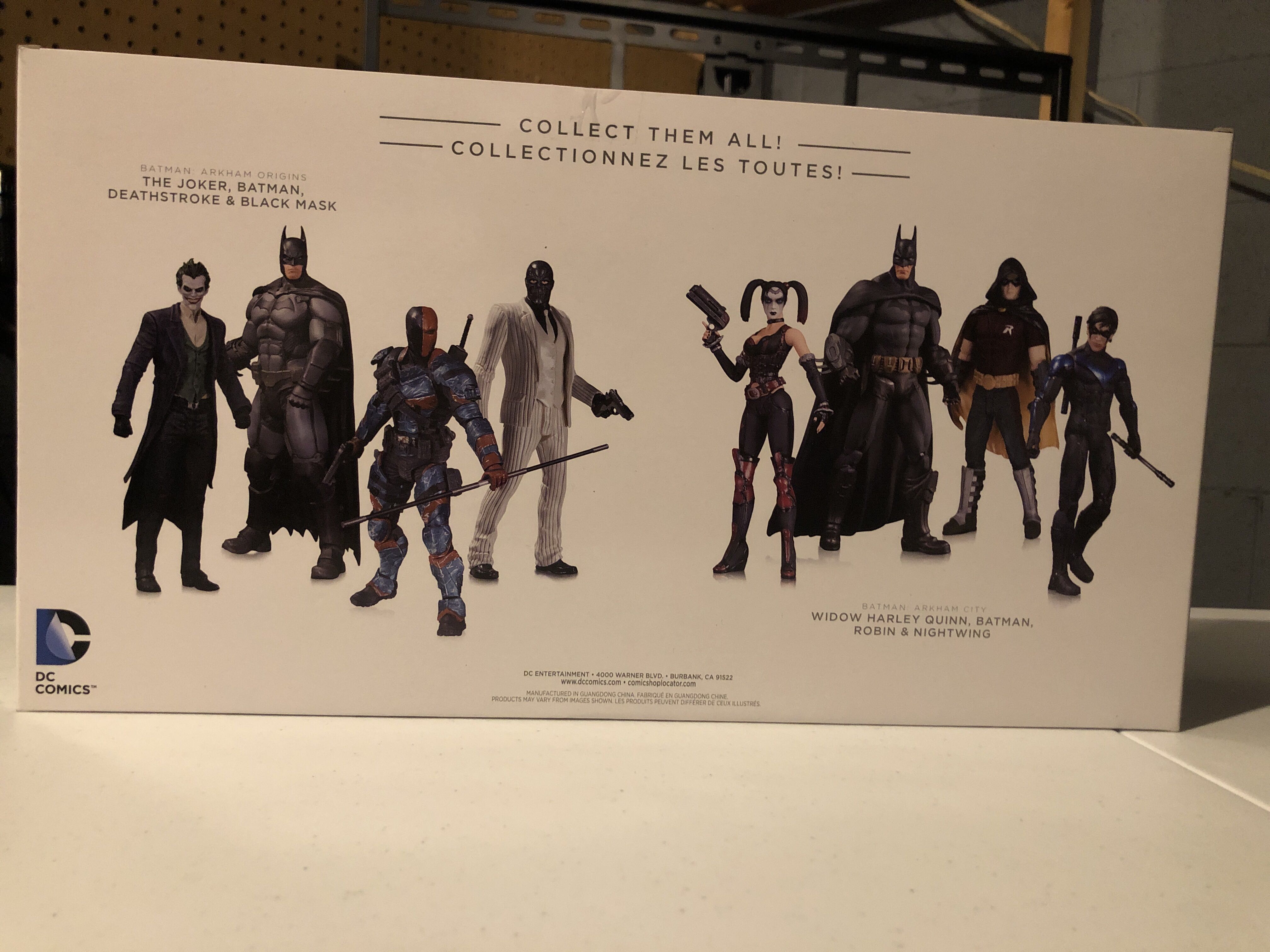 Batman: ARKHAM ASYLUM  - DC Collectibles (Arkham Asylum) action figure collectible [Barcode 761941322391] - Main Image 3