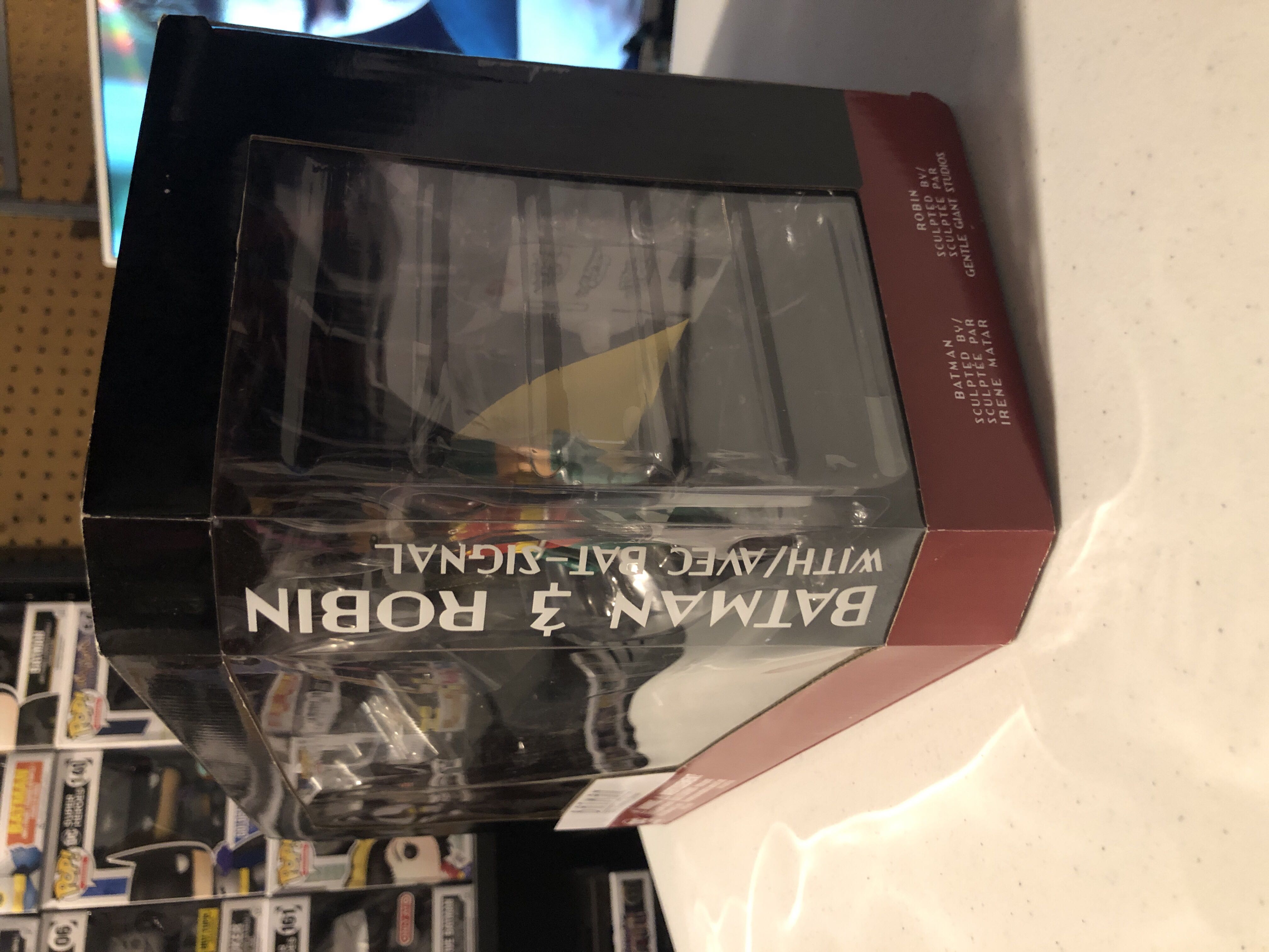 Batman & Robin With Bat-Signal  - DC Collectibles (Batman - The Animated Series) action figure collectible [Barcode 761941343501] - Main Image 2