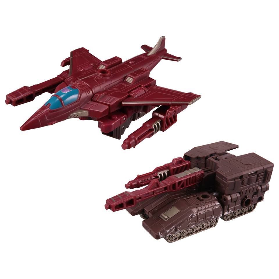 Skytread (Flywheels) - Hasbro / Takara Tomy (The Transformers) action figure collectible [Barcode 630509754618] - Main Image 3