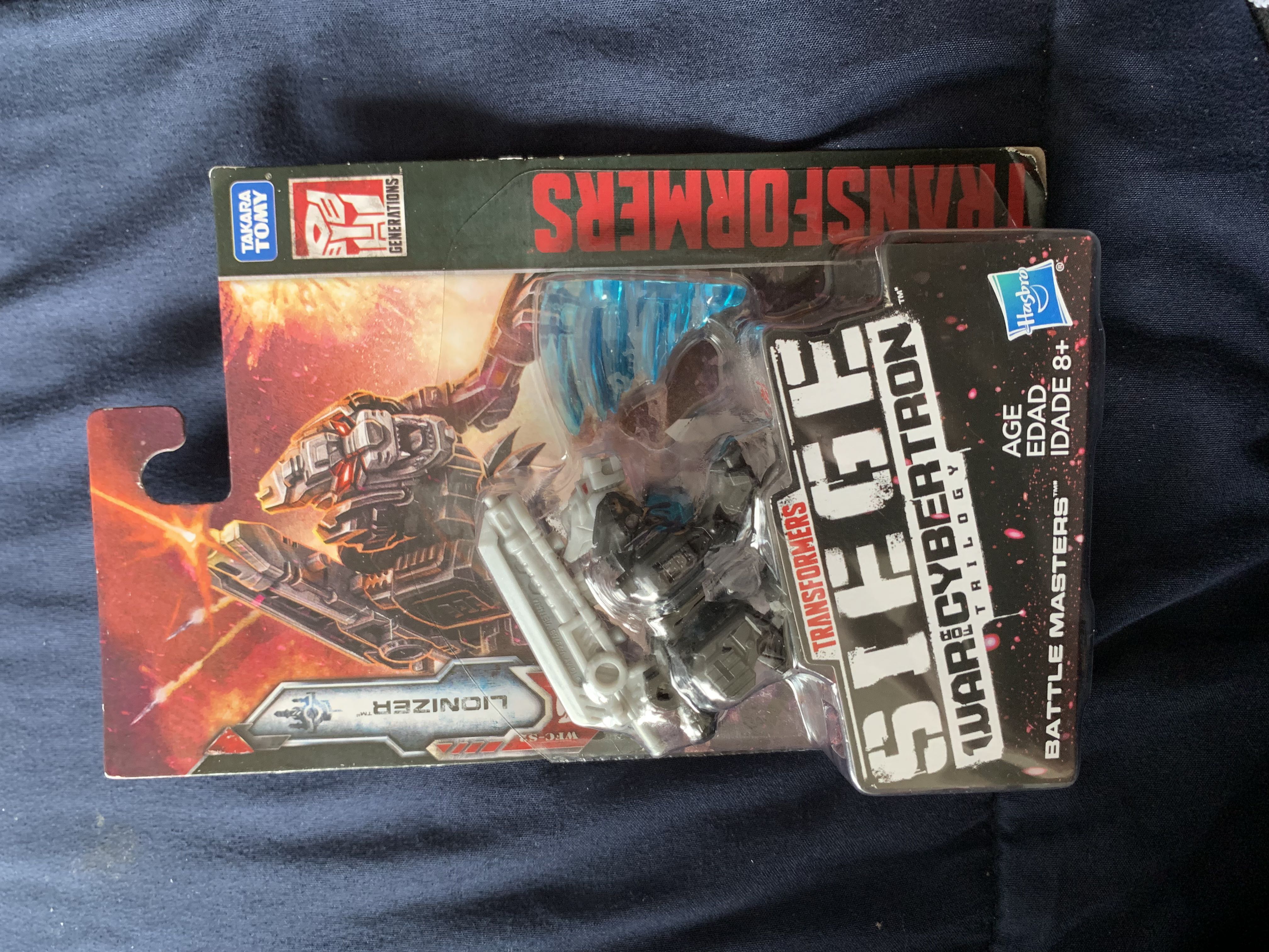 WFC-S2 Siege: Lionizer Battle Masters - Hasbro (Transformers Siege) action figure collectible [Barcode 630509754755] - Main Image 2