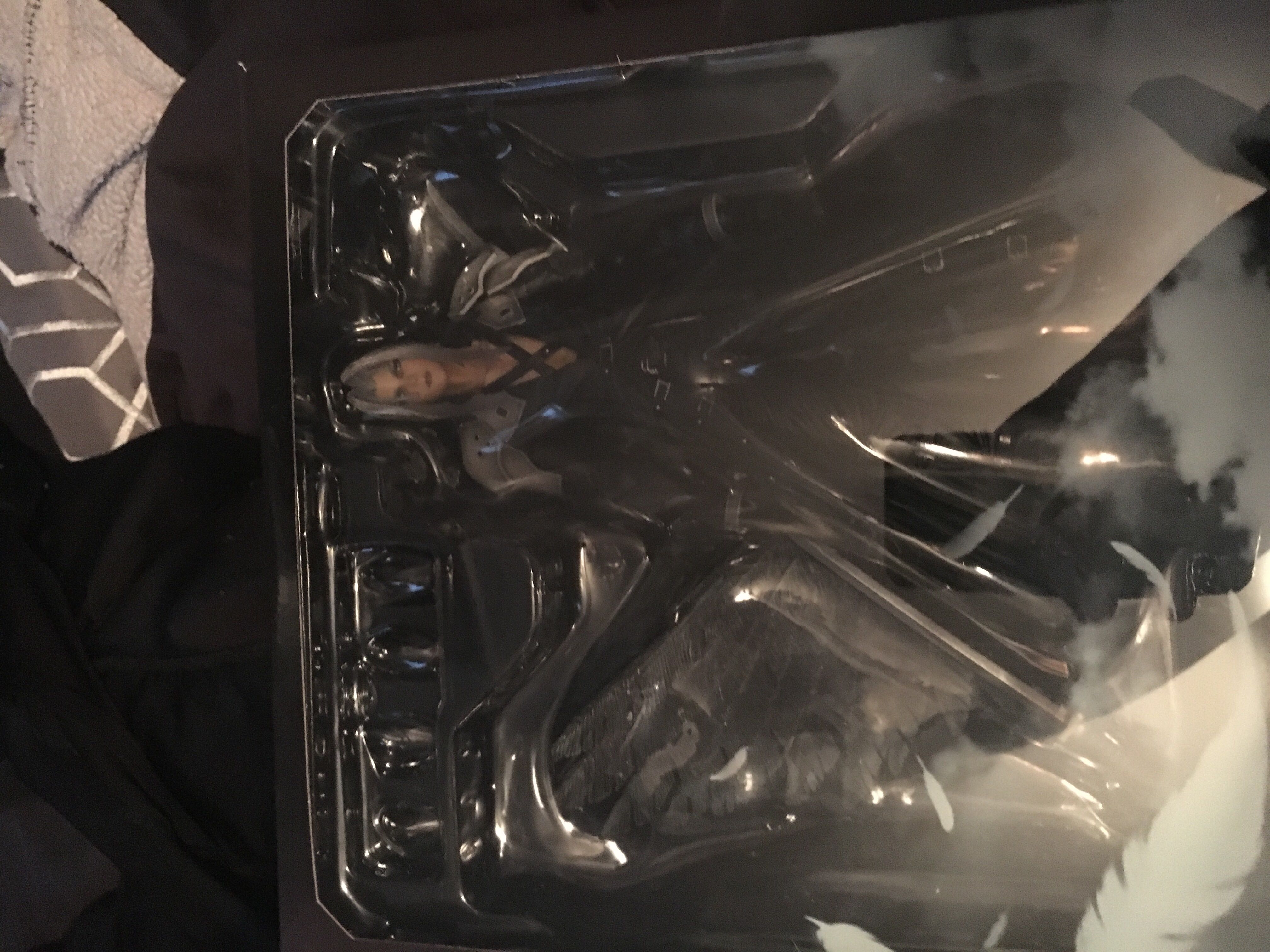 Sephiroth No.8 - Square Enix (Final Fantasy 7 Advent Children) action figure collectible [Barcode 662248813509] - Main Image 2