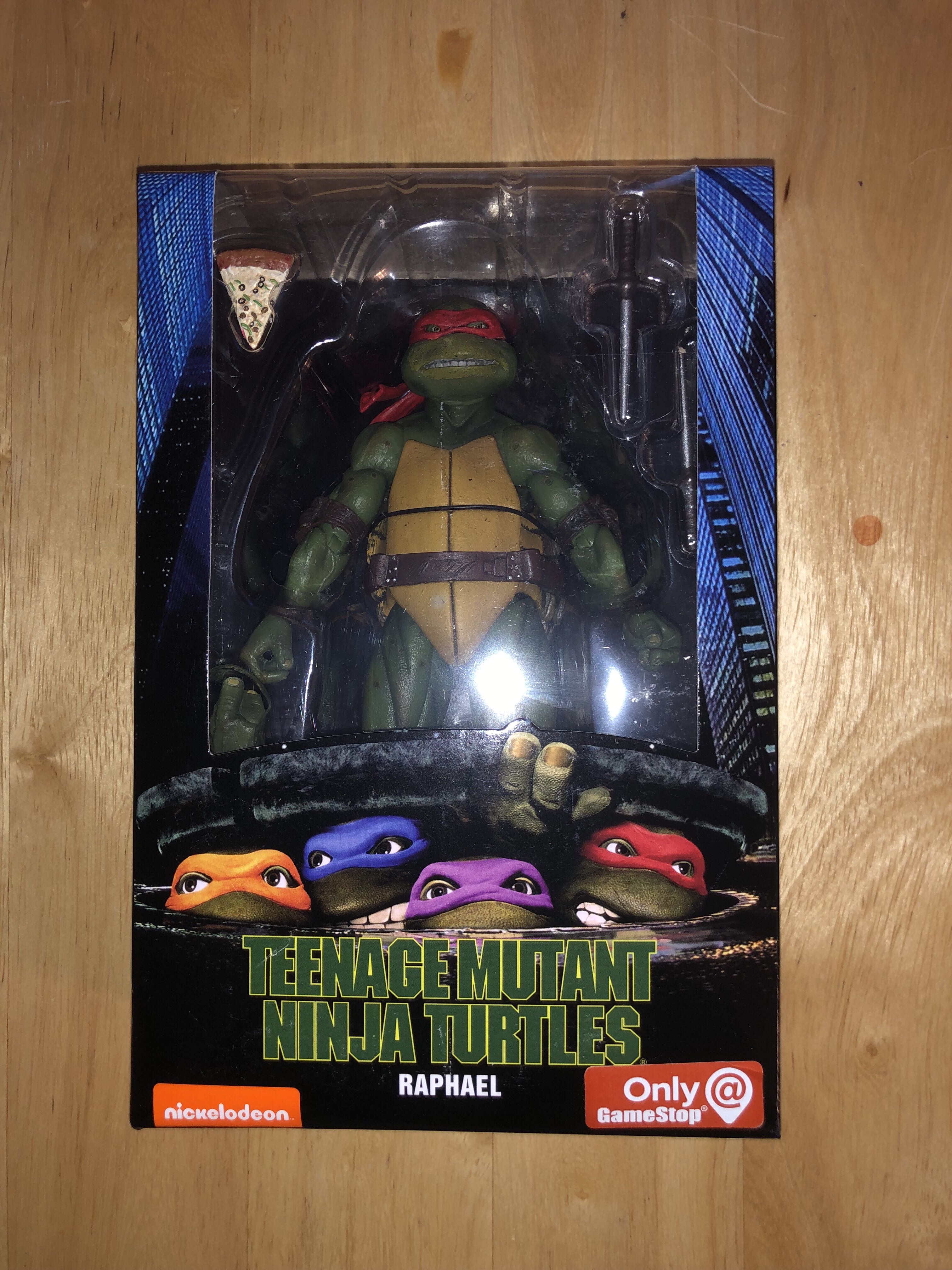 TMNT - Raphael - Movie  - NECA, Inc. (Teenage Mutant Ninja Turtles (Movie)) action figure collectible [Barcode 634482540756] - Main Image 1