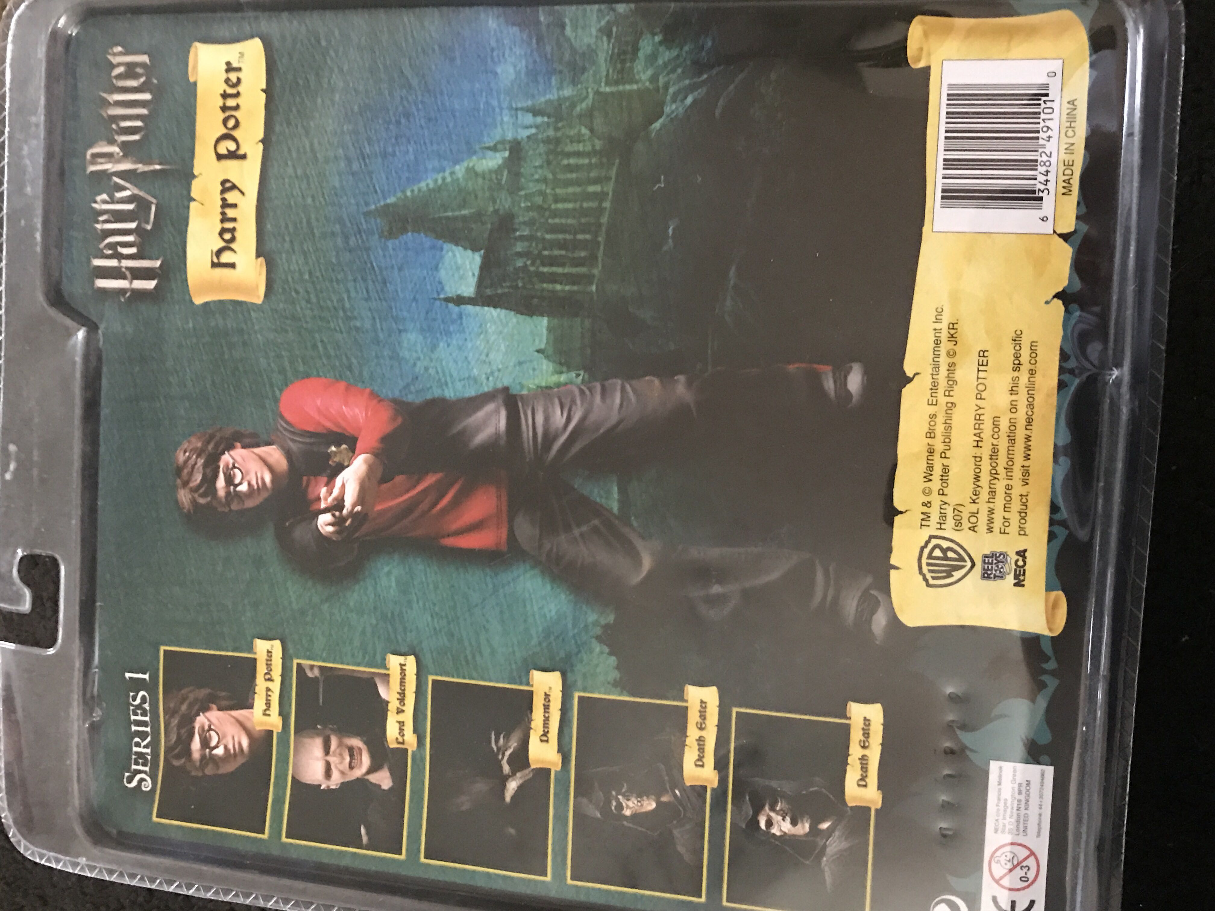 Harry Potter With Wand And Base Series 1 - Neca (Harry Potter) action figure collectible [Barcode 634482491010] - Main Image 2