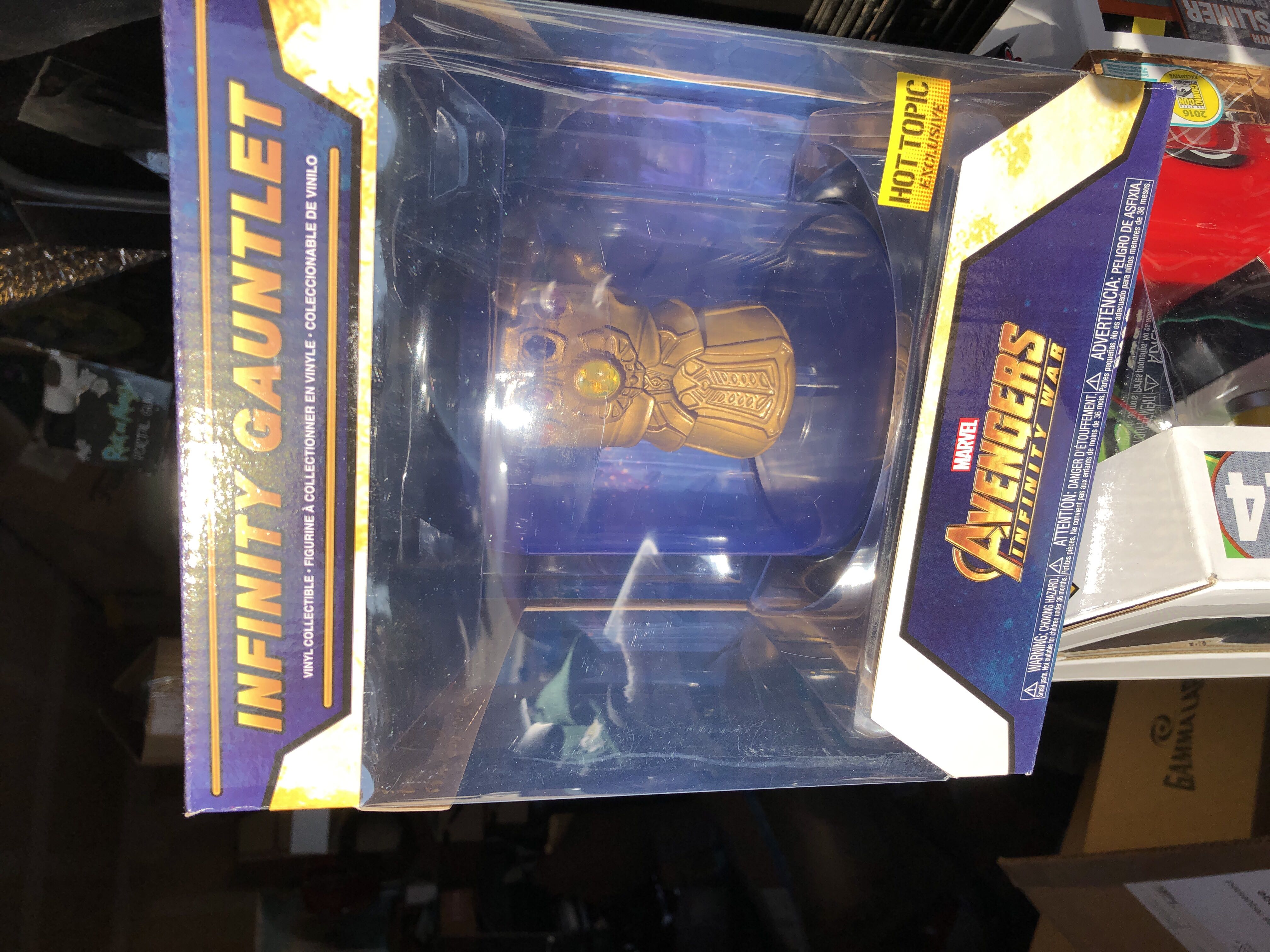 Infinity Gauntlet Hot Topic Exclusive - Funko action figure collectible [Barcode 889698353304] - Main Image 1