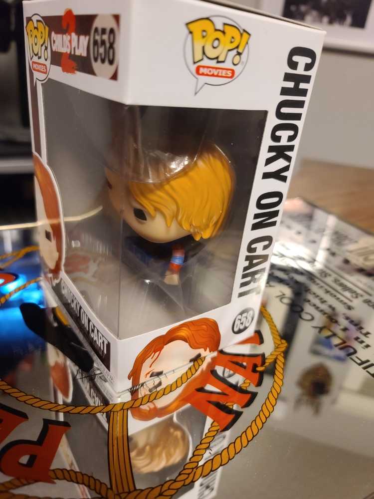 Funko Pop Movies 658 Chucky On Cart - Funko (Horror) action figure collectible [Barcode 889698350396] - Main Image 3
