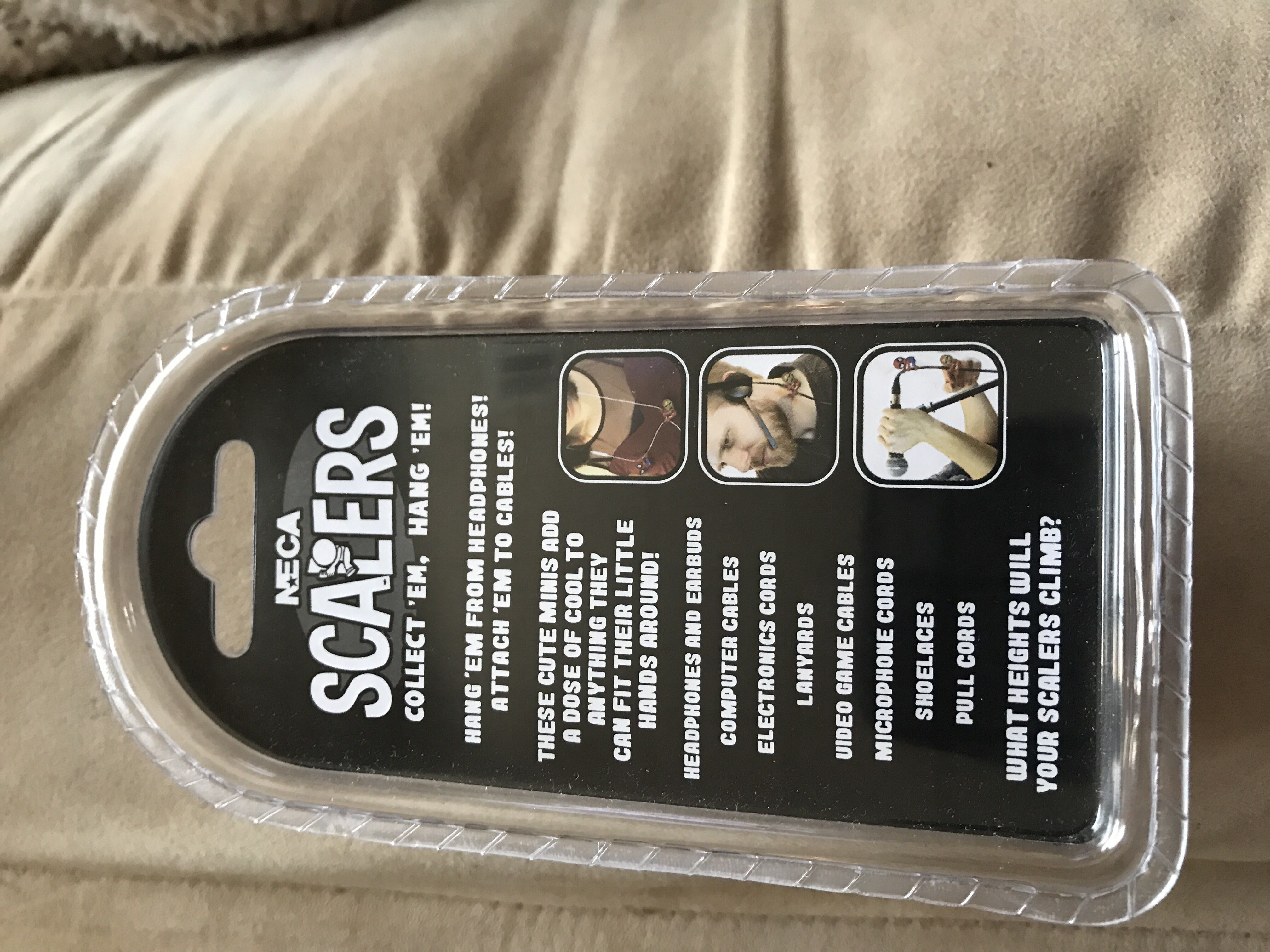 Deadpool Scalers - Neca action figure collectible [Barcode 634482147504] - Main Image 2