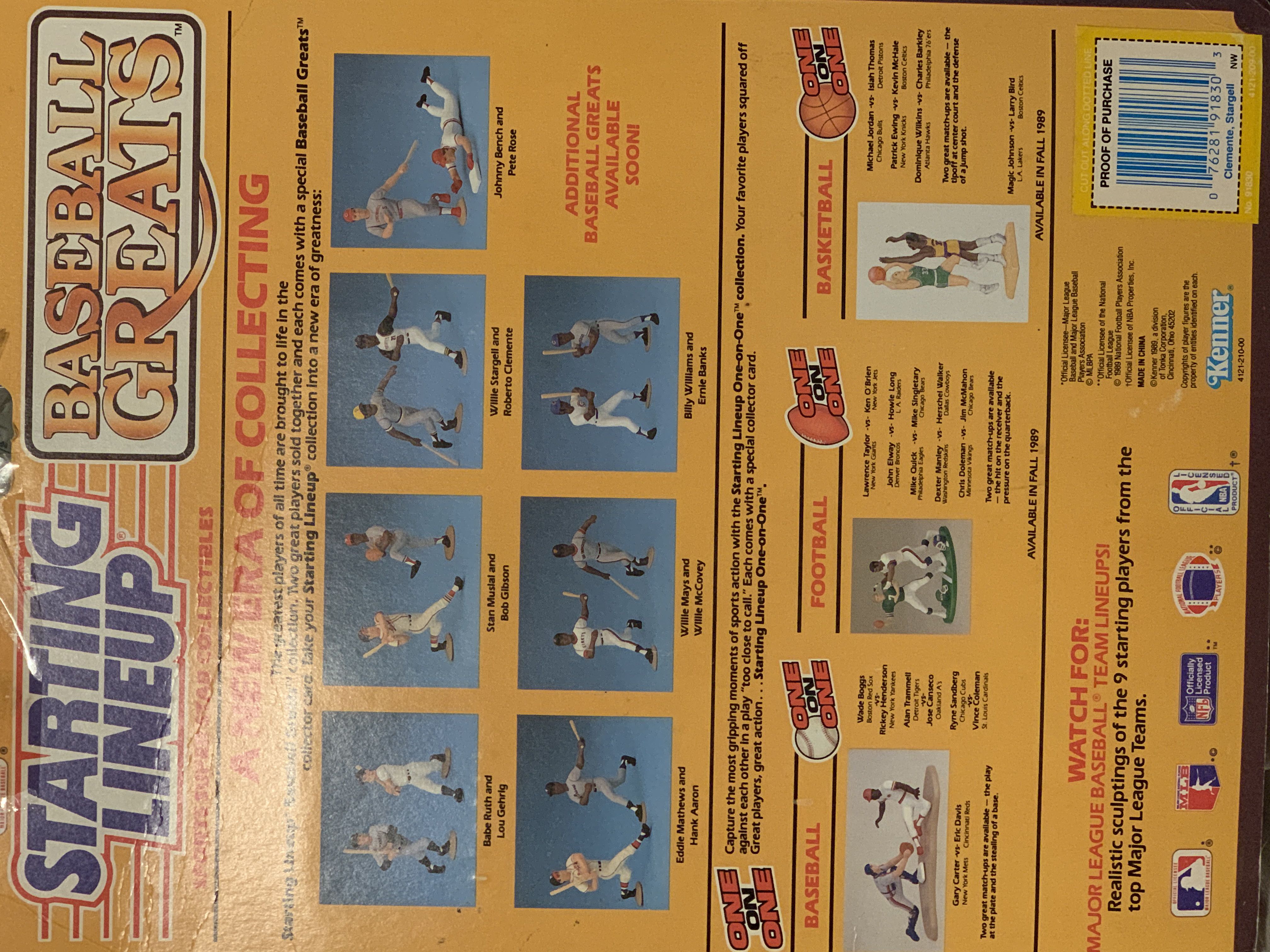 Willie Statgell & Roberto Clemente - Kenner (Starting Lineup: Baseball Greats) action figure collectible [Barcode 076281918303] - Main Image 2