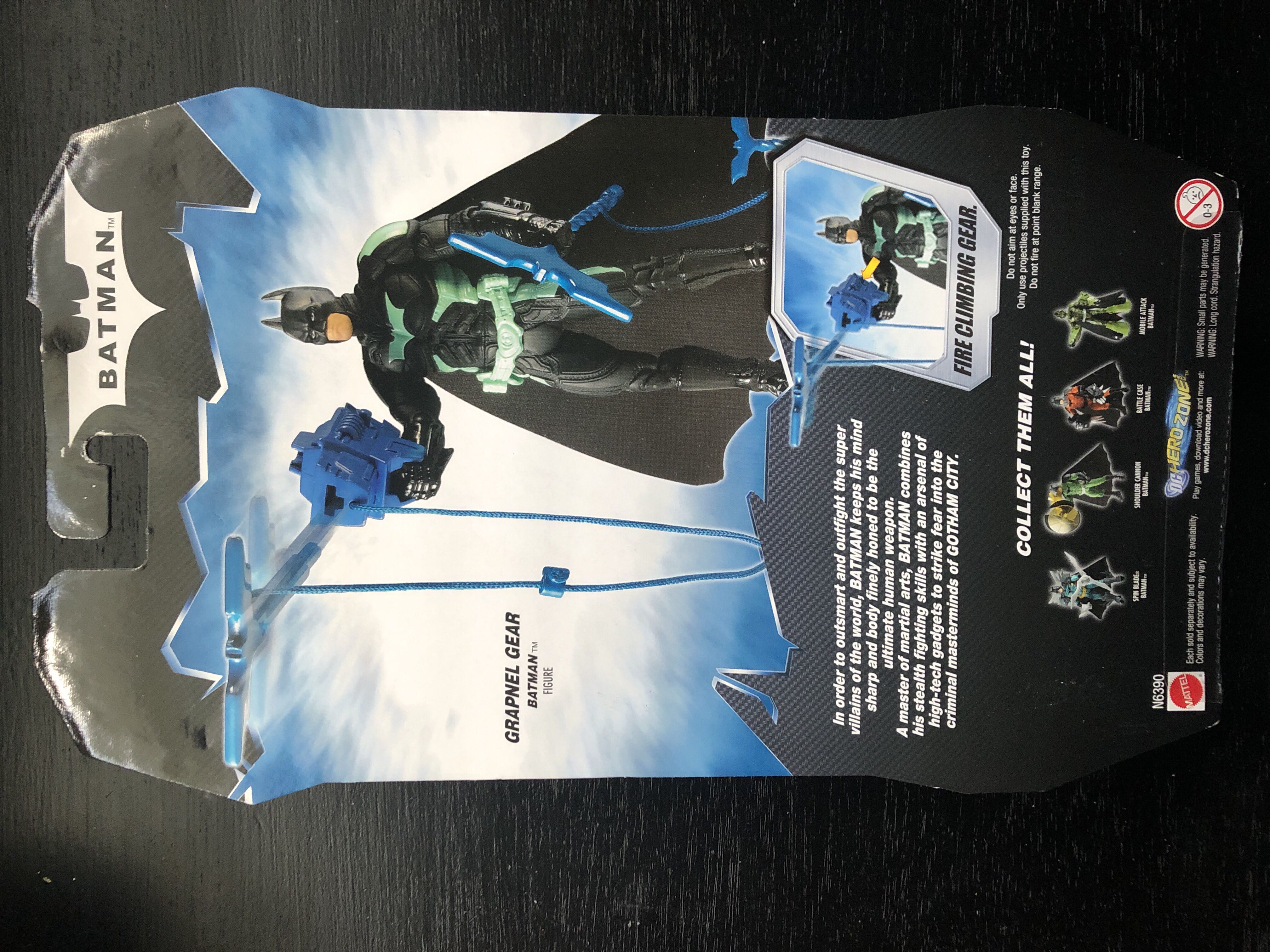 Batman- Grapnel Gear Batman - DC/ Mattel action figure collectible [Barcode 027084688627] - Main Image 2