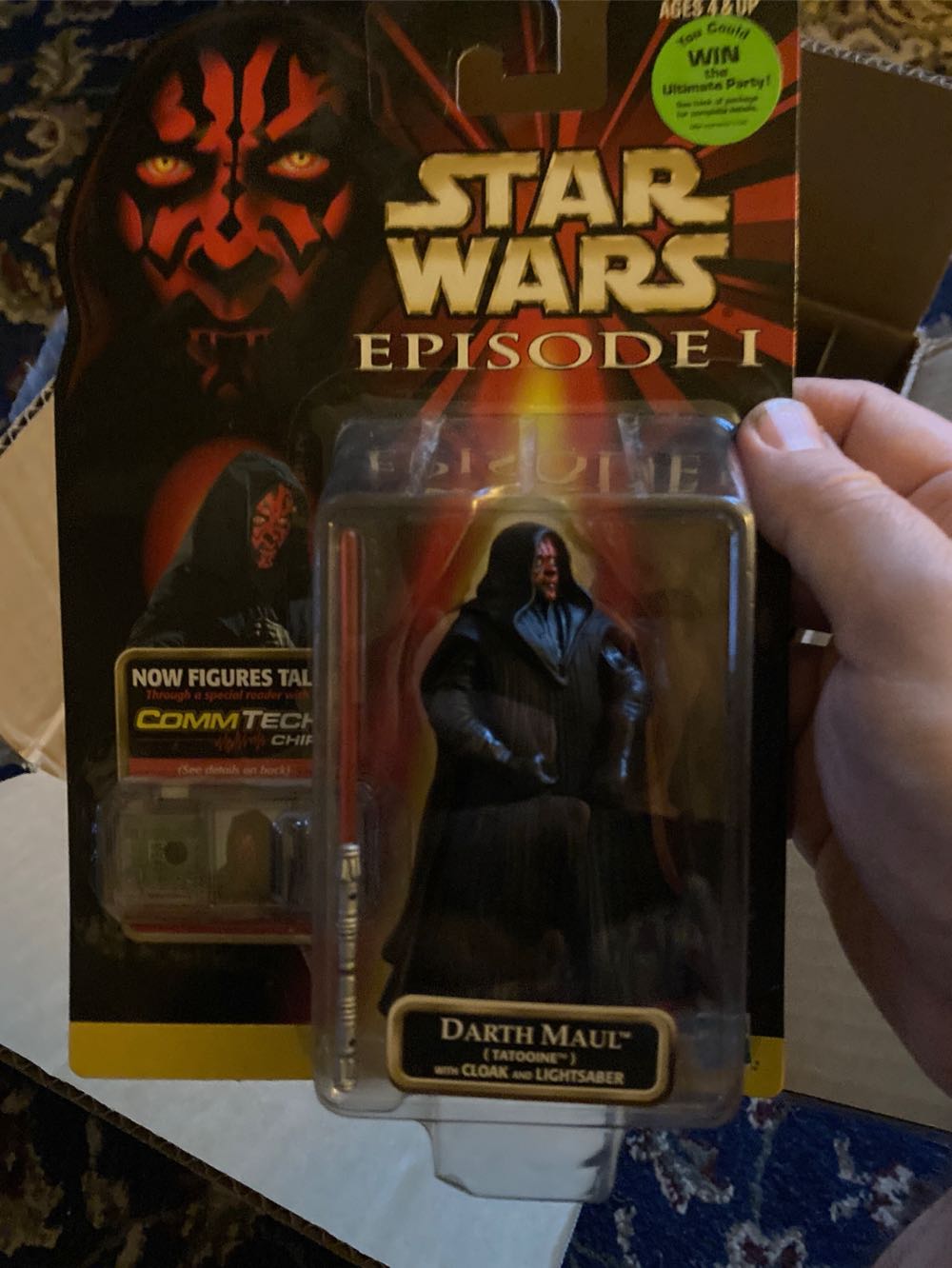 Carded Signed. Episode 1.  Darth Maul (Tatooine)W/ Cloak and Lightsaber. Signed Ray Park. - Hasbro (Episode 1 (commtech Chip)) action figure collectible [Barcode 076281841342] - Main Image 4