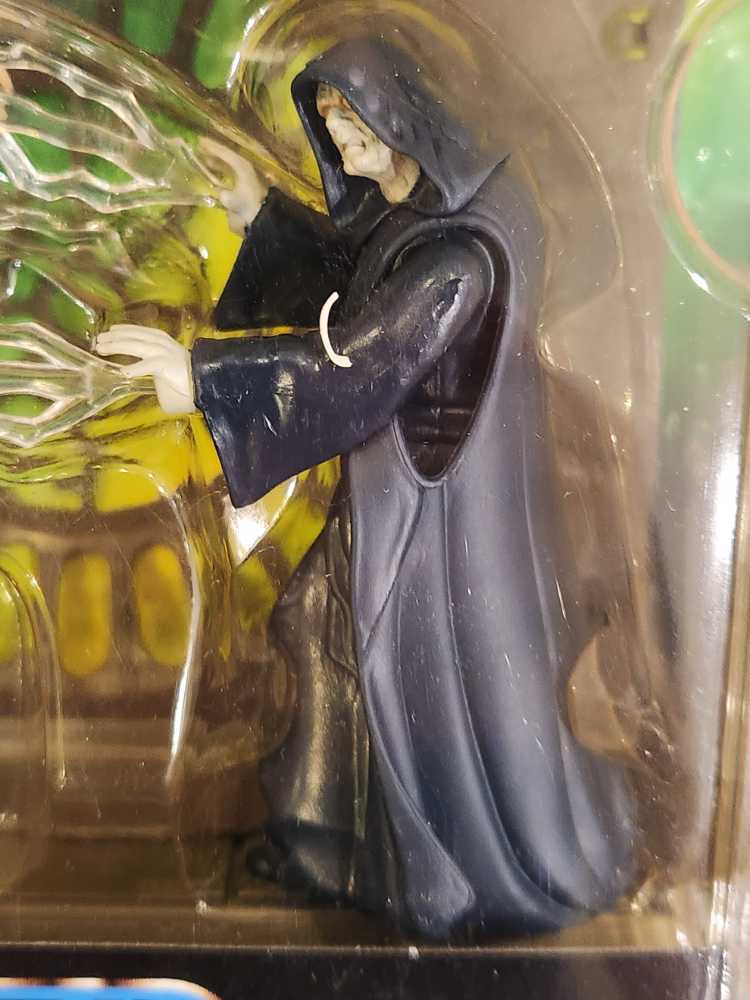 Electronic Power F/X - Emperor Palpatine - Hasbro (Star Wars The Power Of The Force) action figure collectible [Barcode 076281697260] - Main Image 3