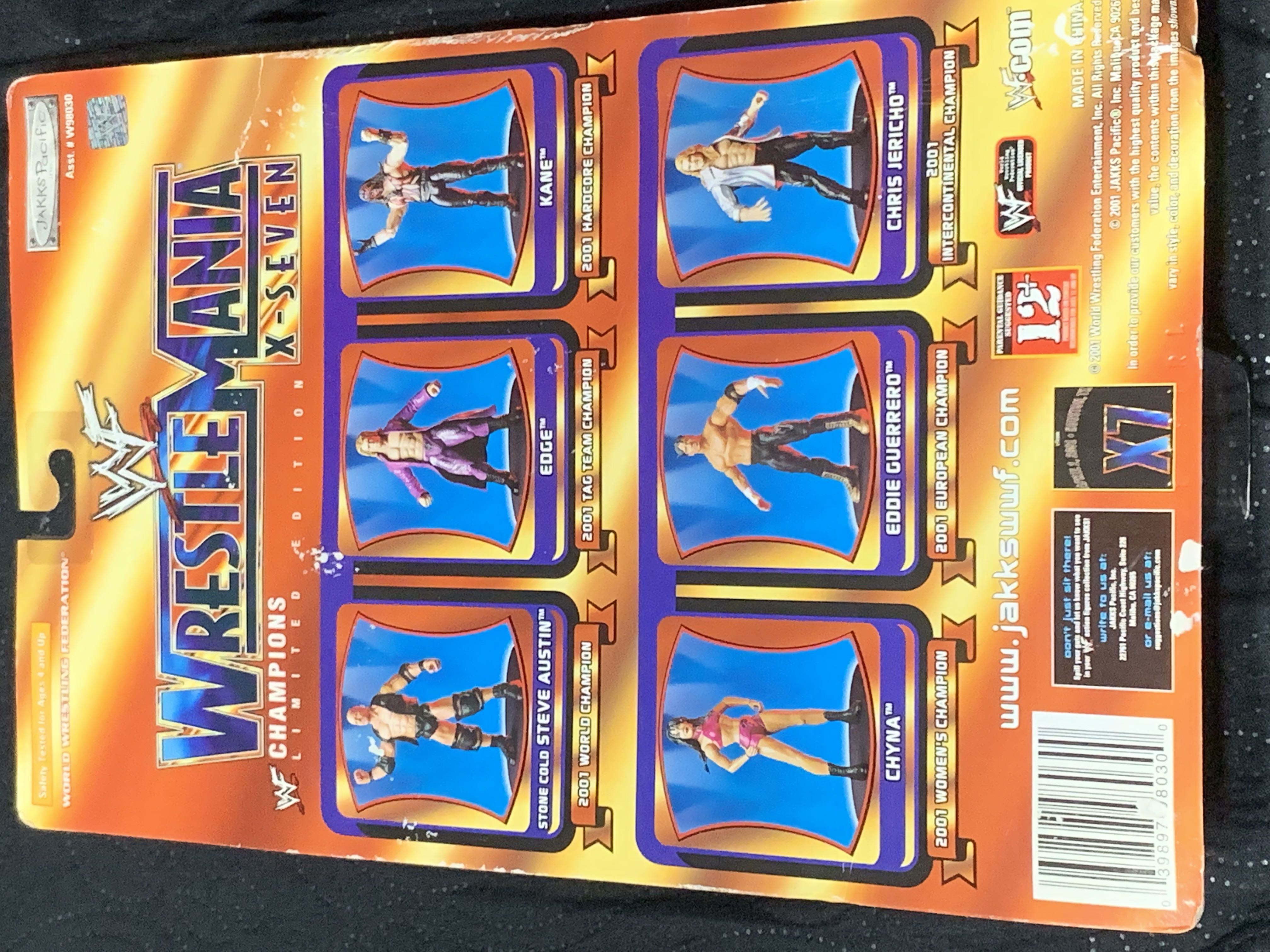 WWE Kane  action figure collectible [Barcode 039897980300] - Main Image 2