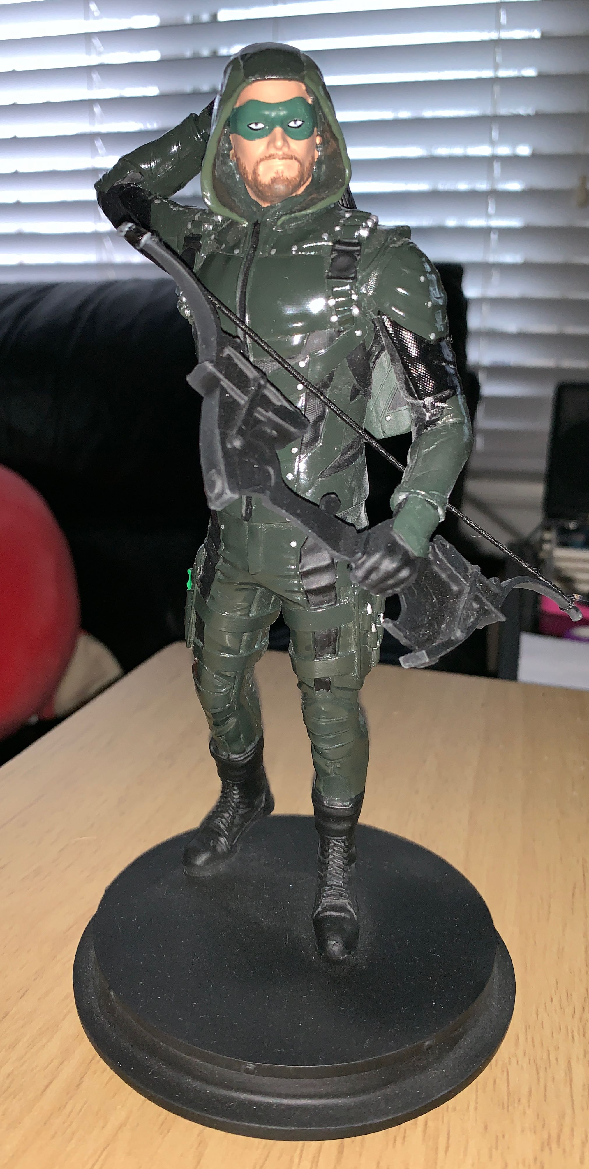 Arrow (Green Arrow Season 5 Collectible Statue - Icon Heroes action figure collectible [Barcode 806810252109] - Main Image 3