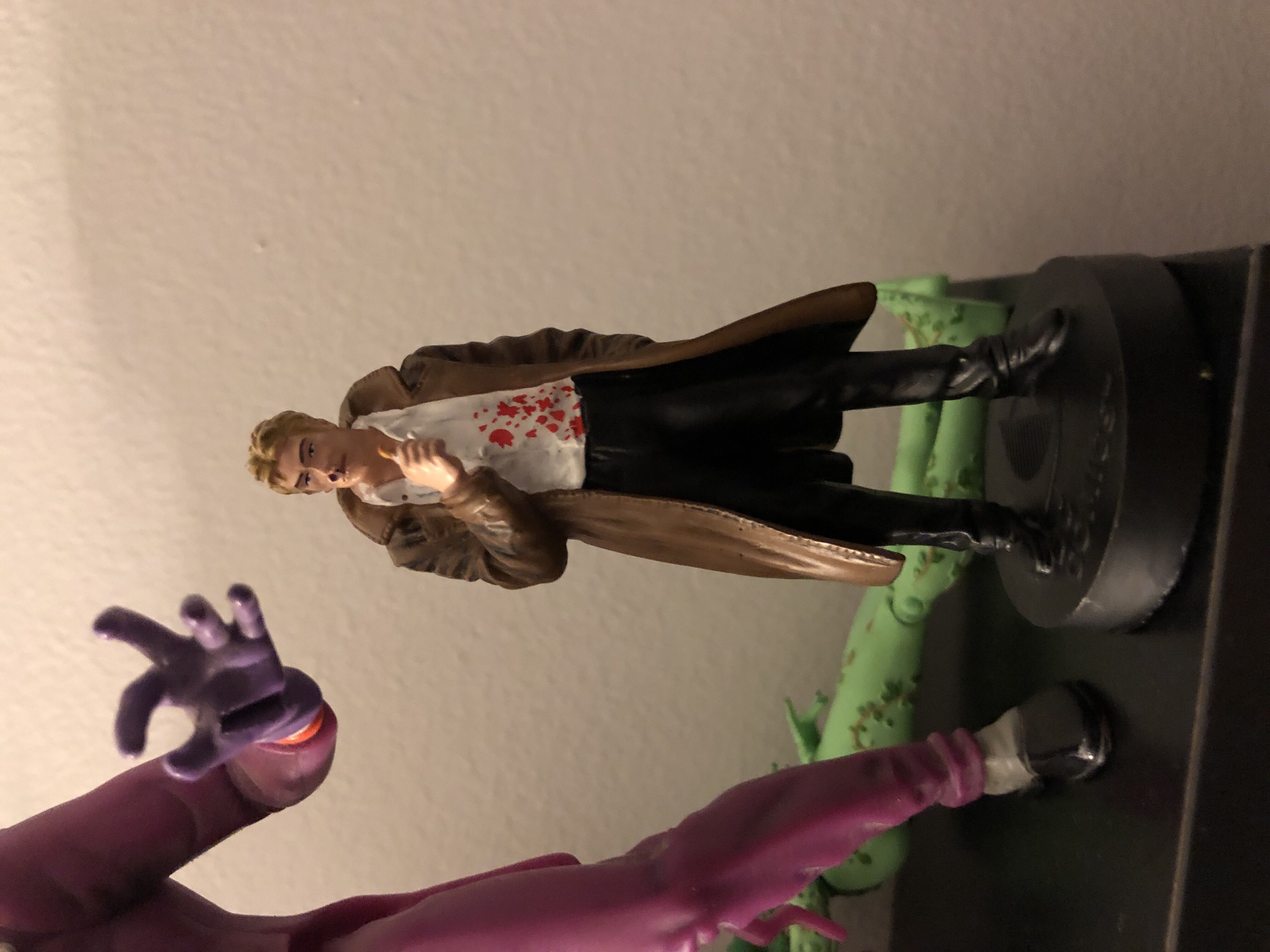 #115: Hellblazer - Eaglemoss Hero Collector (DC Superhero Collection) action figure collectible [Barcode 9771754827502] - Main Image 2