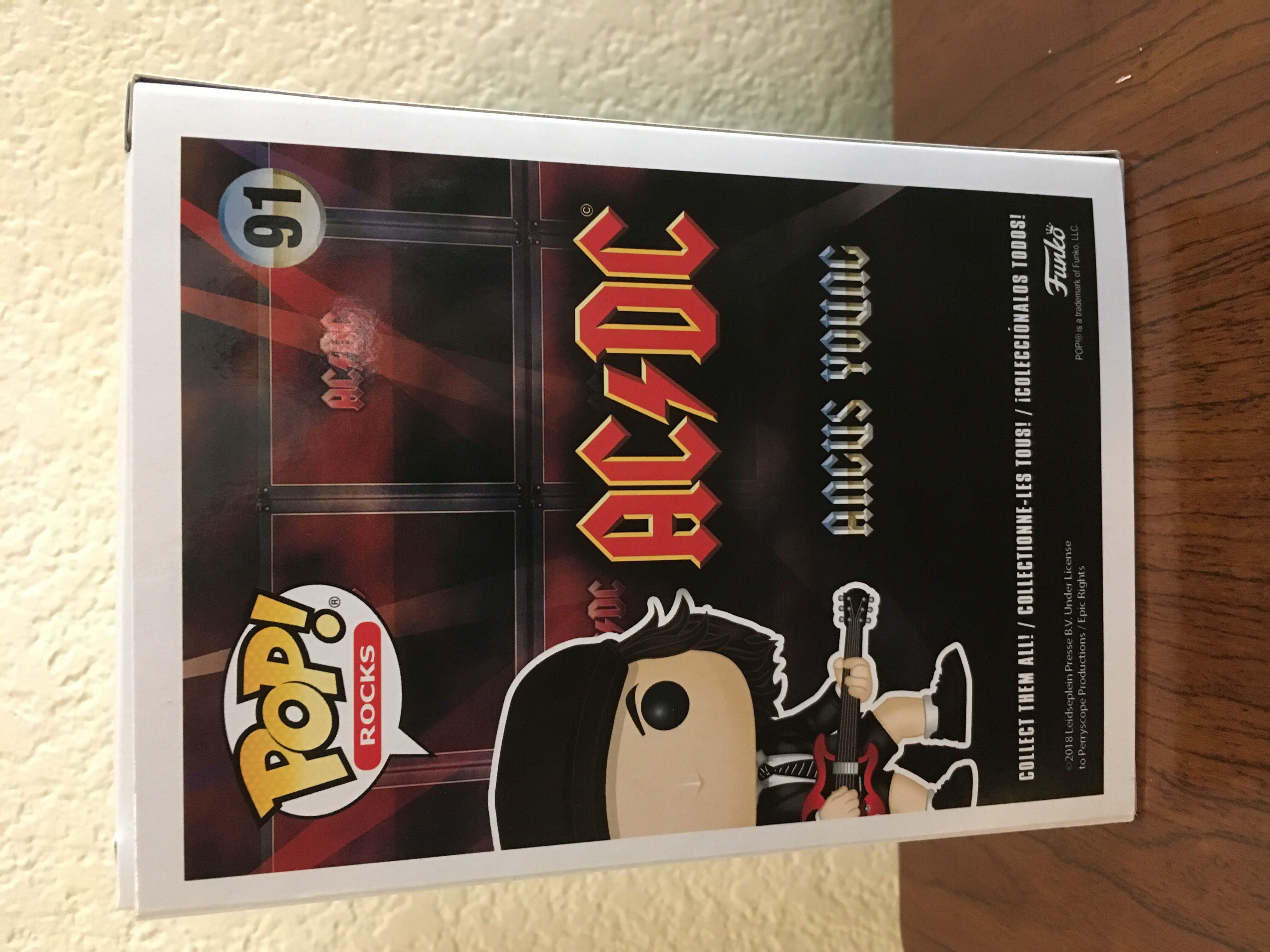 Angus Young  - Funko (Rocks) action figure collectible [Barcode 889698363181] - Main Image 2