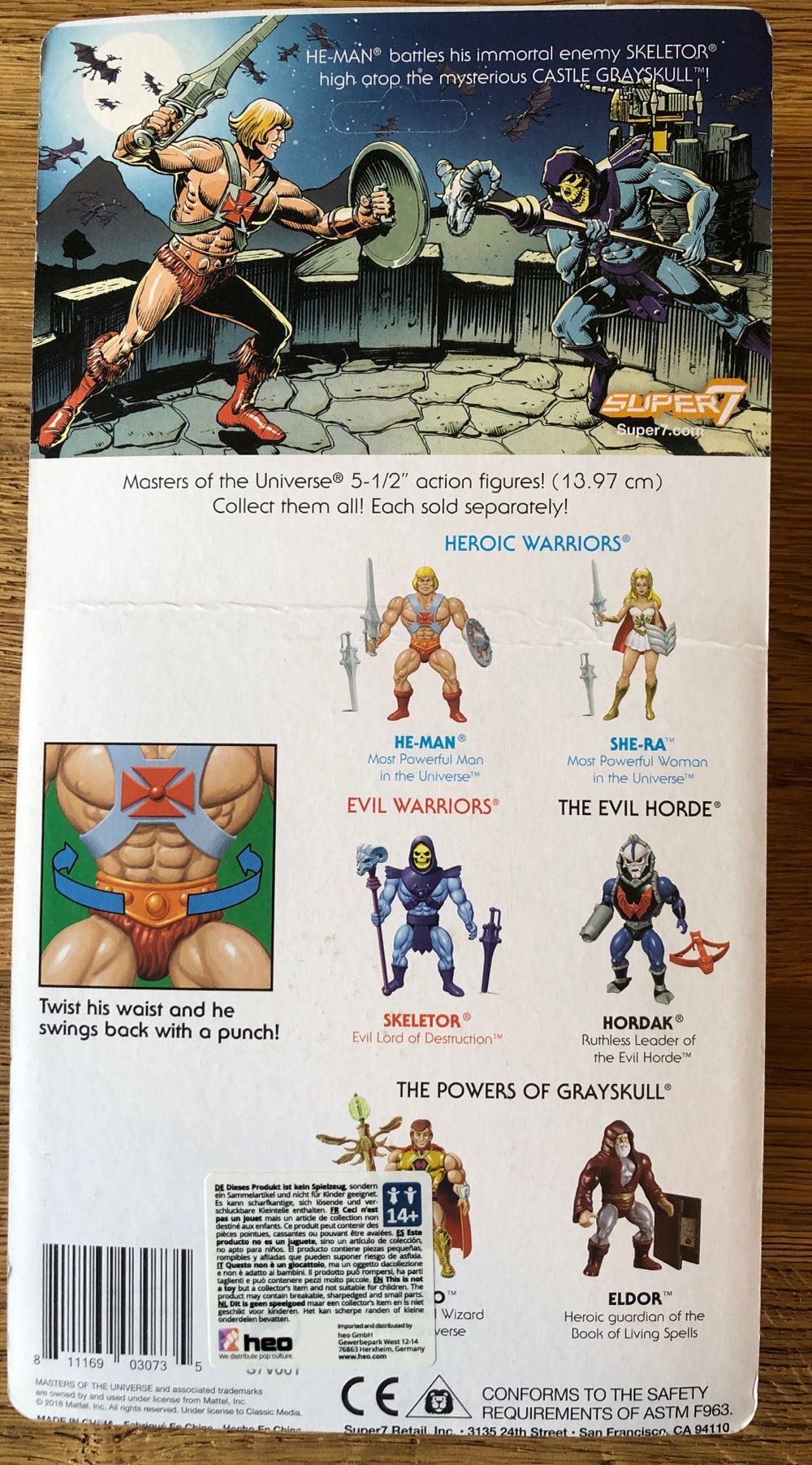 He-Man - Super7 (Masters Of The Universe) action figure collectible [Barcode 811169030735] - Main Image 2