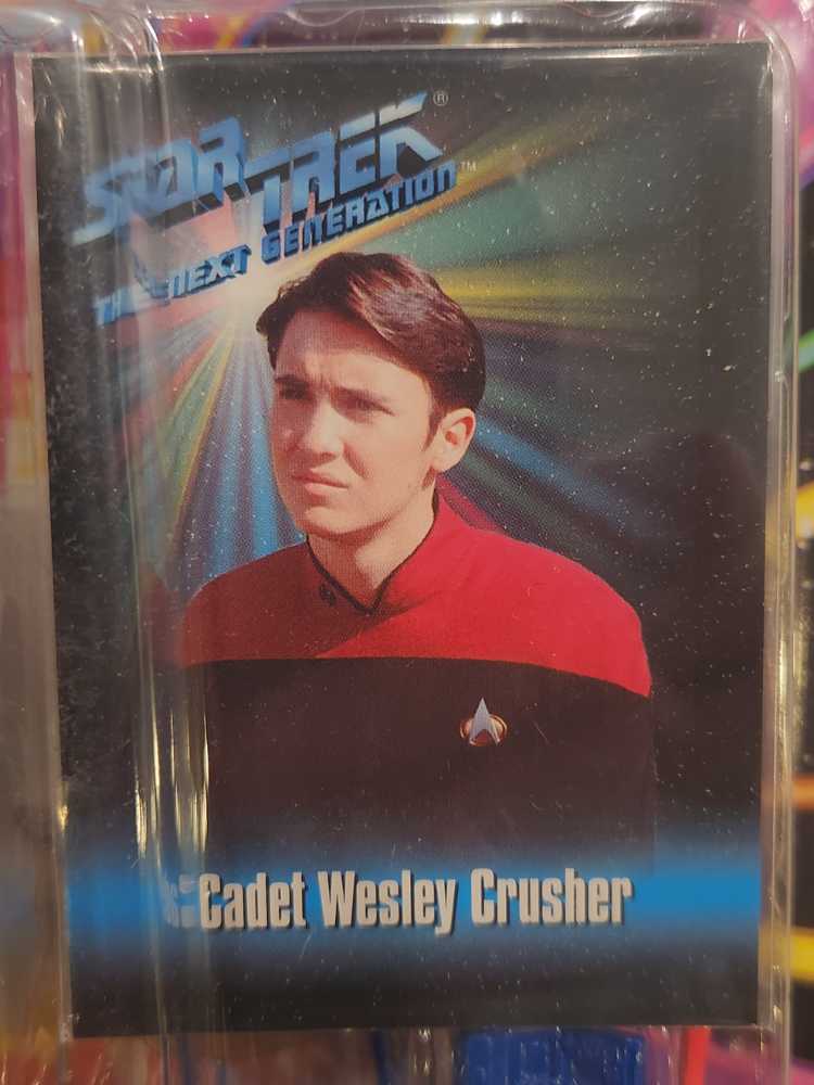Cadet Wesley Crusher - Playmates (Star Trek: The Next Generation) action figure collectible [Barcode 043377060215] - Main Image 4